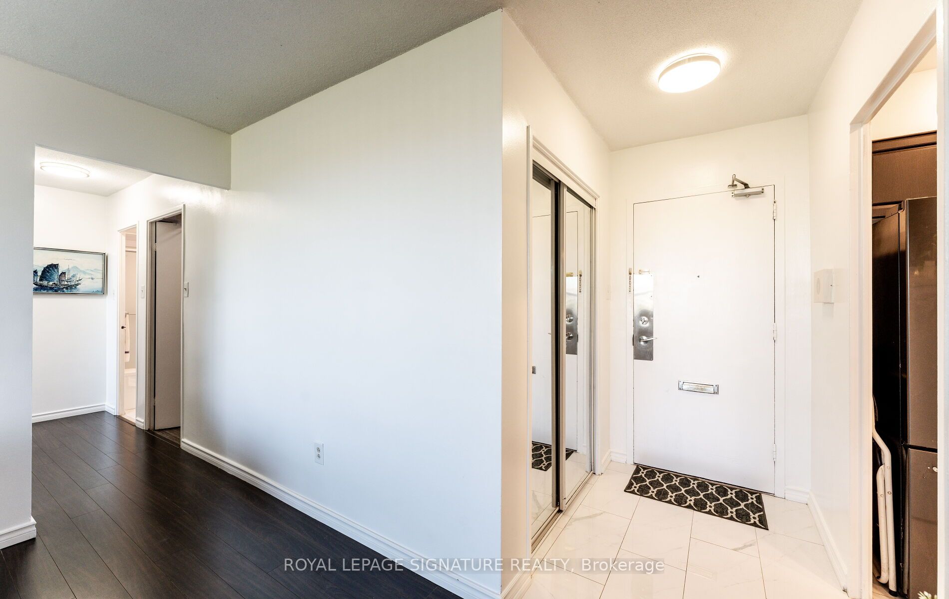 551 The West Mall N/a 620 Property Photo 14