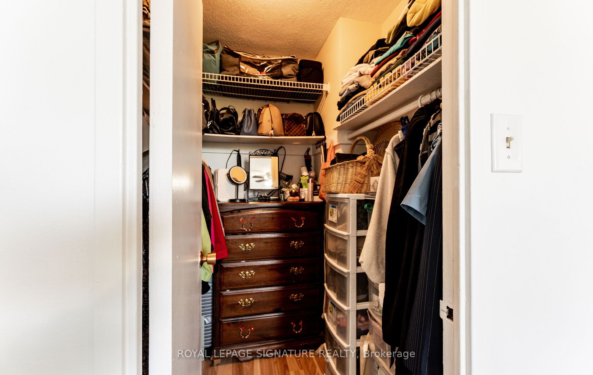 551 The West Mall N/a 620 Property Photo 17