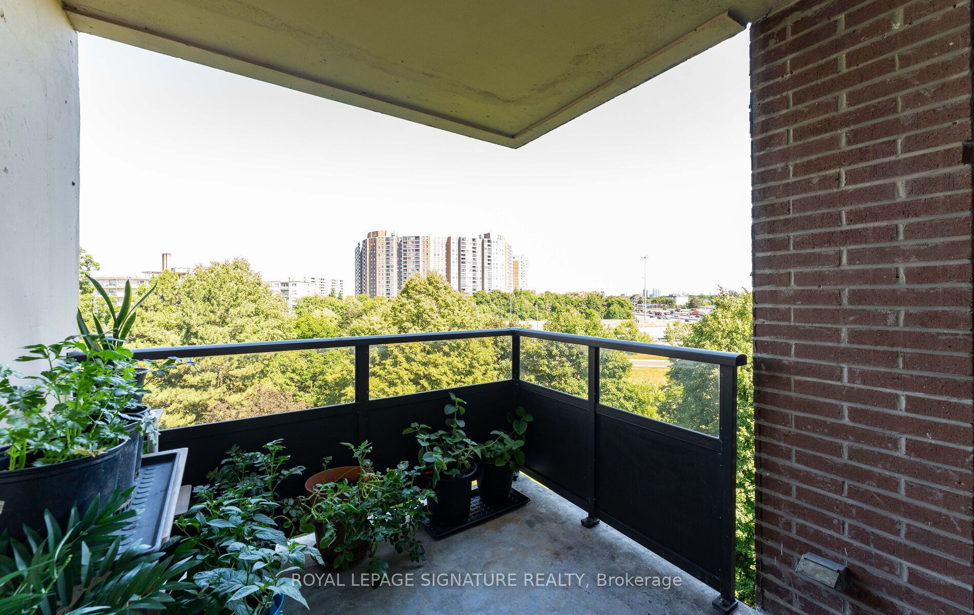 551 The West Mall N/a 620 Property Photo 24