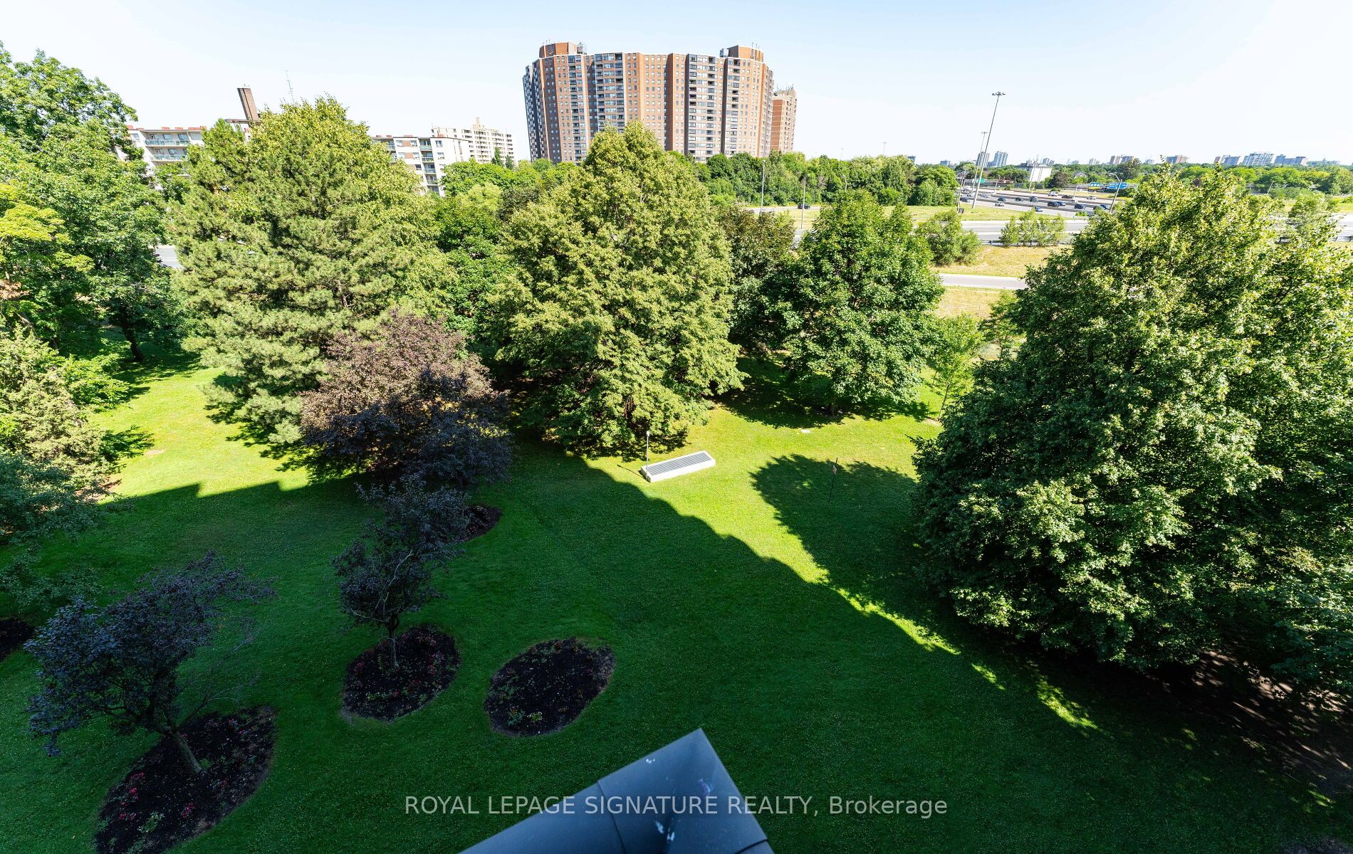 551 The West Mall N/a 620 Property Photo 28