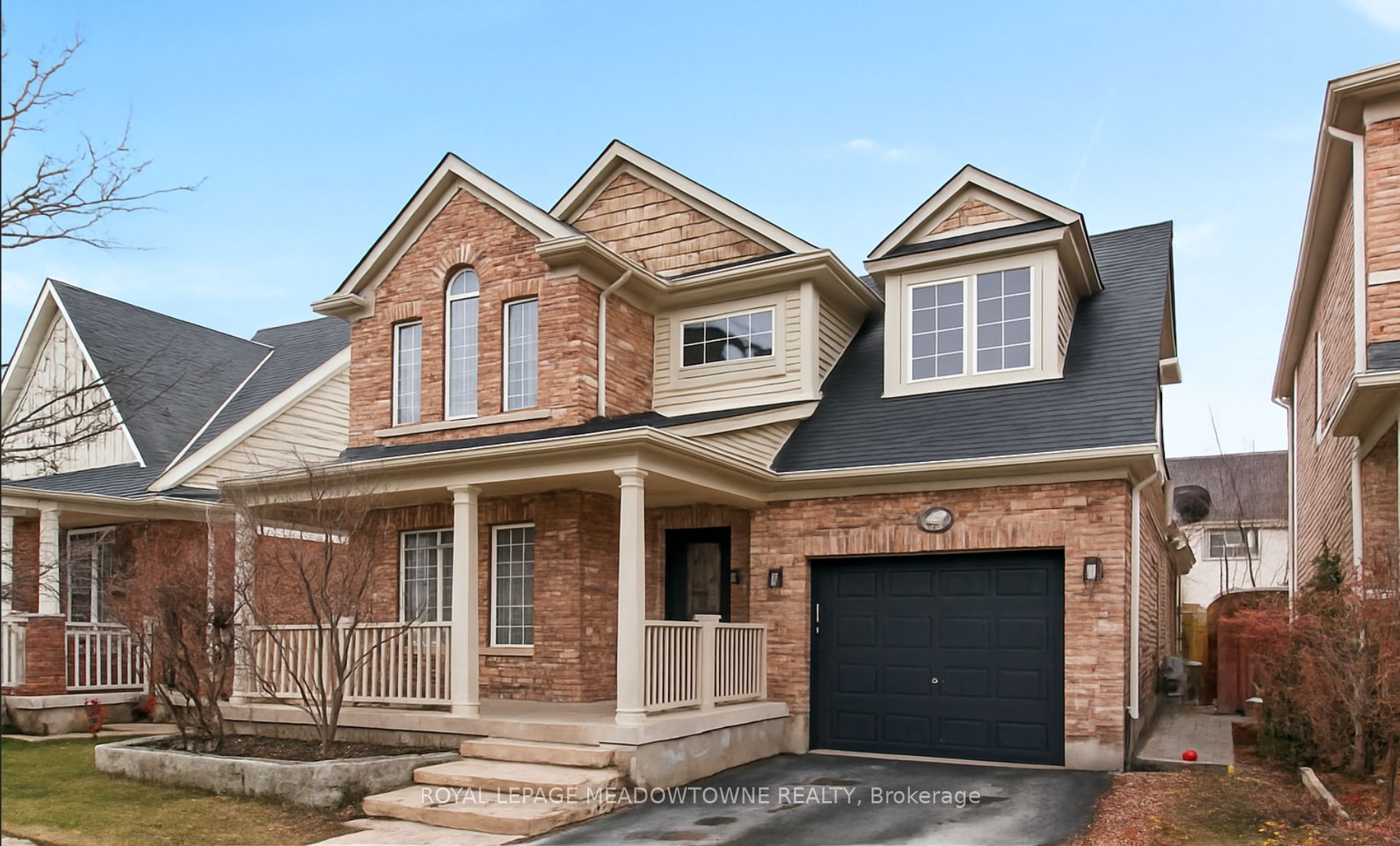 608 Brothers Cres Property Photo 1