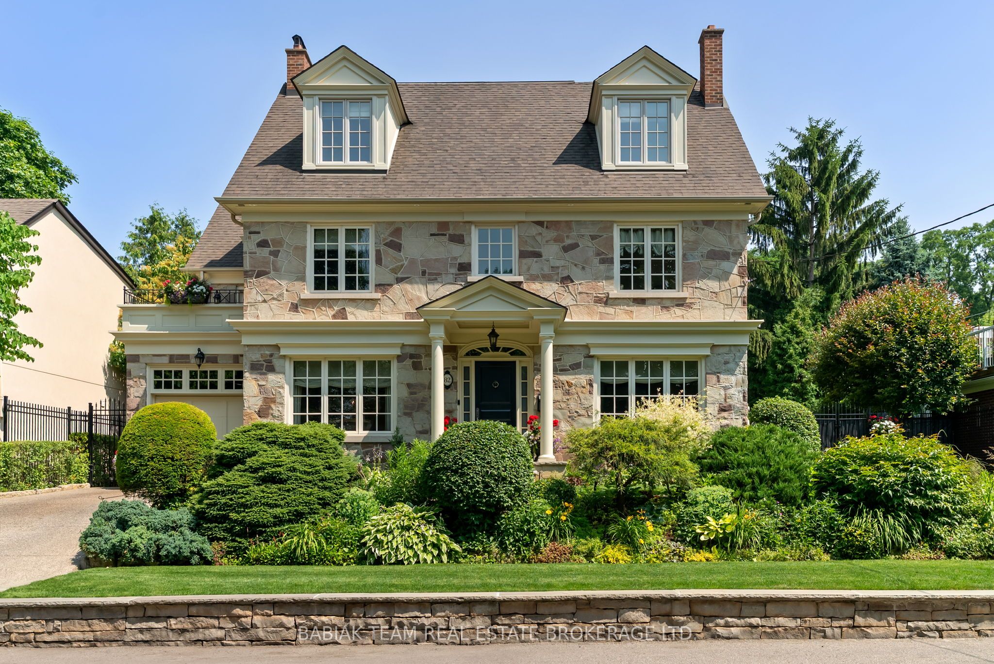 82 Humberview Road Property Photo 1