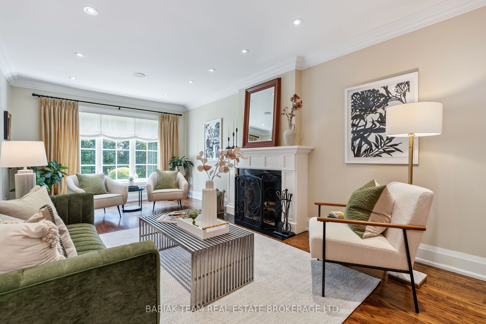 82 Humberview Road Property Photo 6