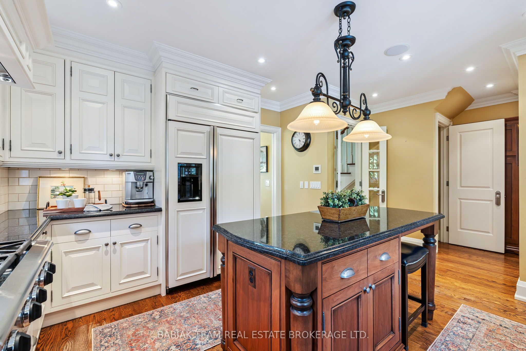 82 Humberview Road Property Photo 12