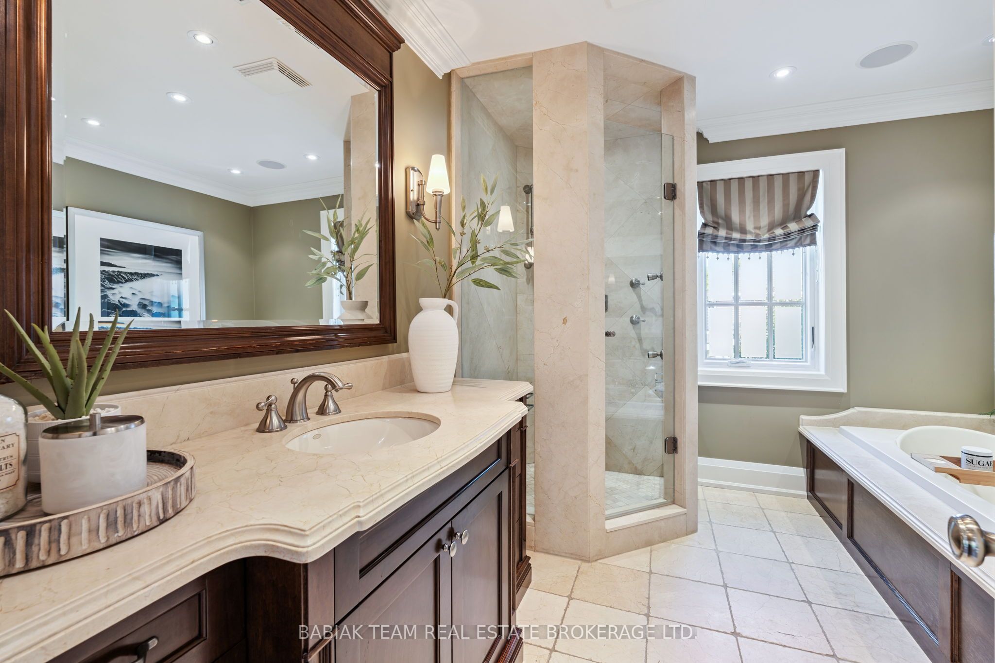 82 Humberview Road Property Photo 21