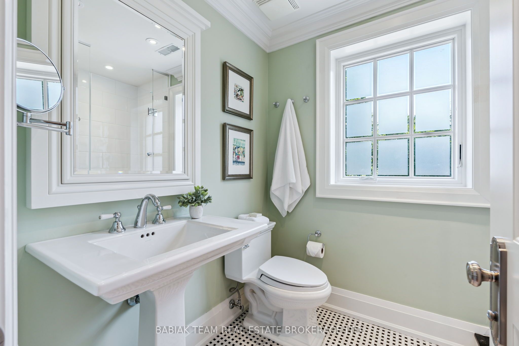 82 Humberview Road Property Photo 26