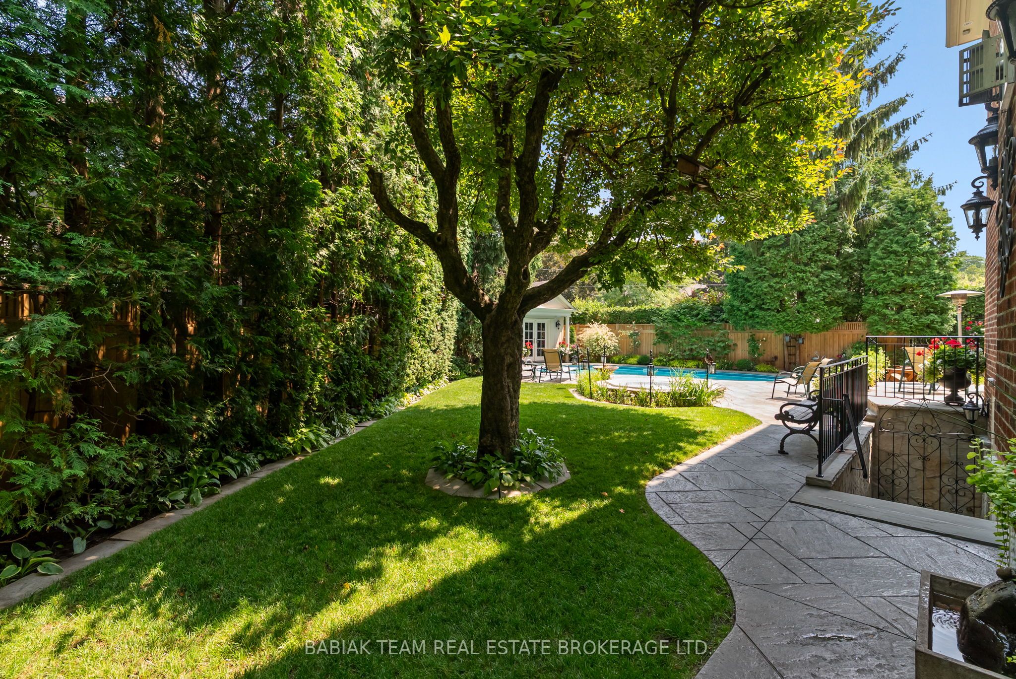 82 Humberview Road Property Photo 45