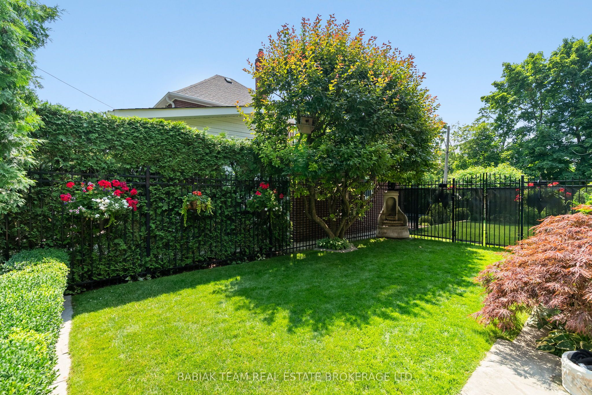 82 Humberview Road Property Photo 47