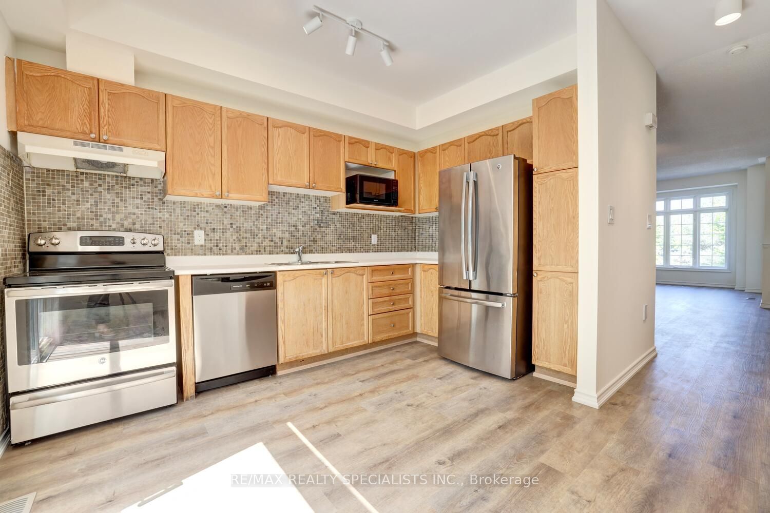 280 Hillcrest Avenue 37 Property Photo 7