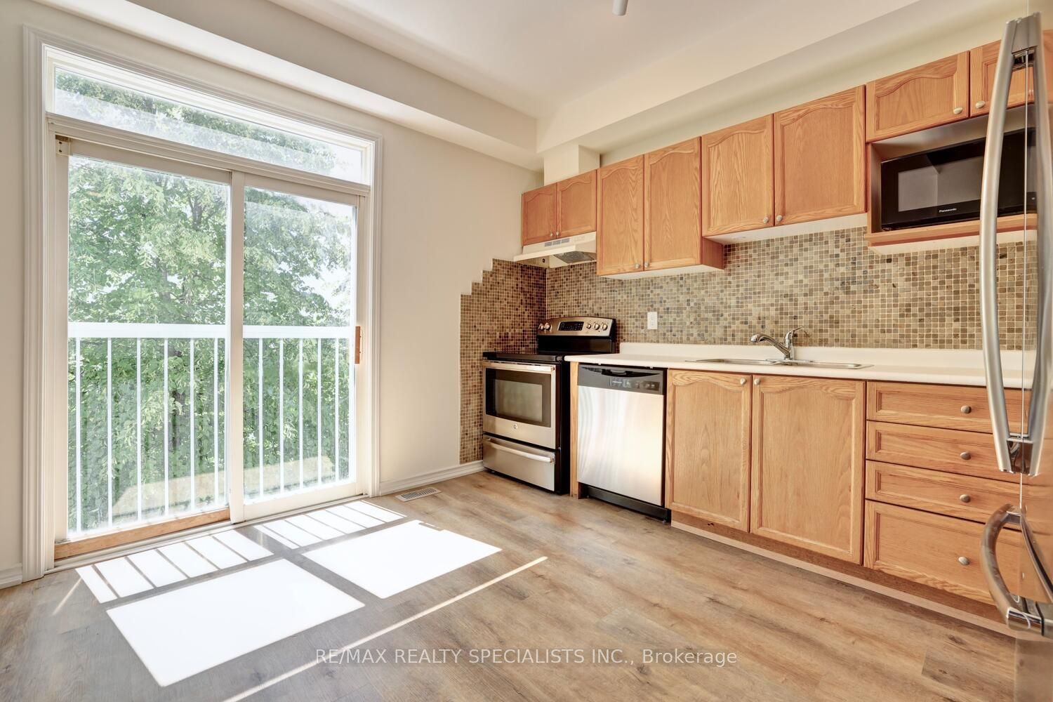 280 Hillcrest Avenue 37 Property Photo 10