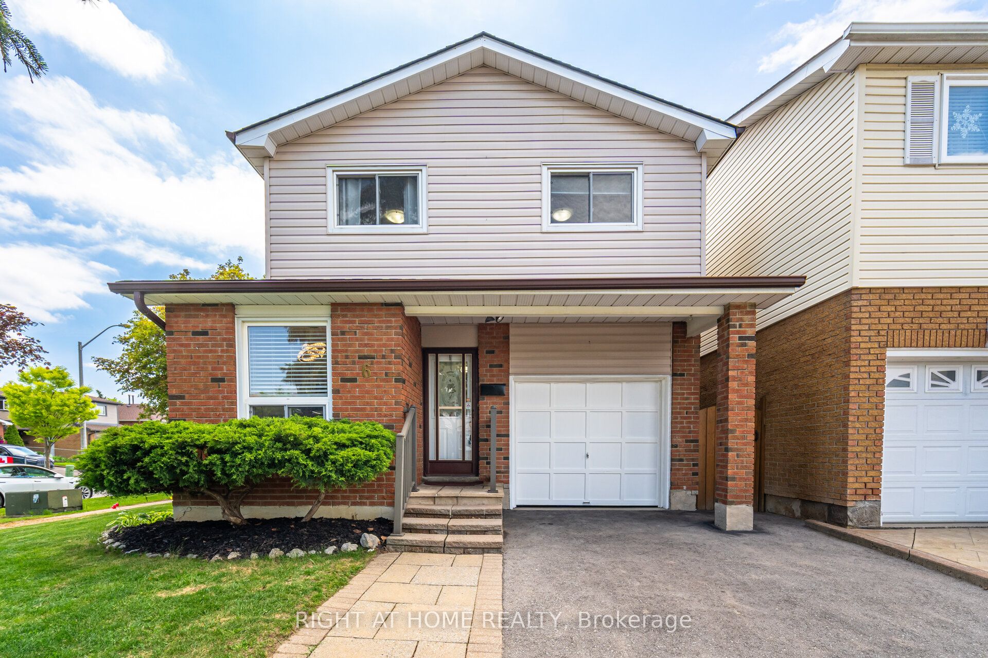 6 Winterfold Drive Property Photo 1