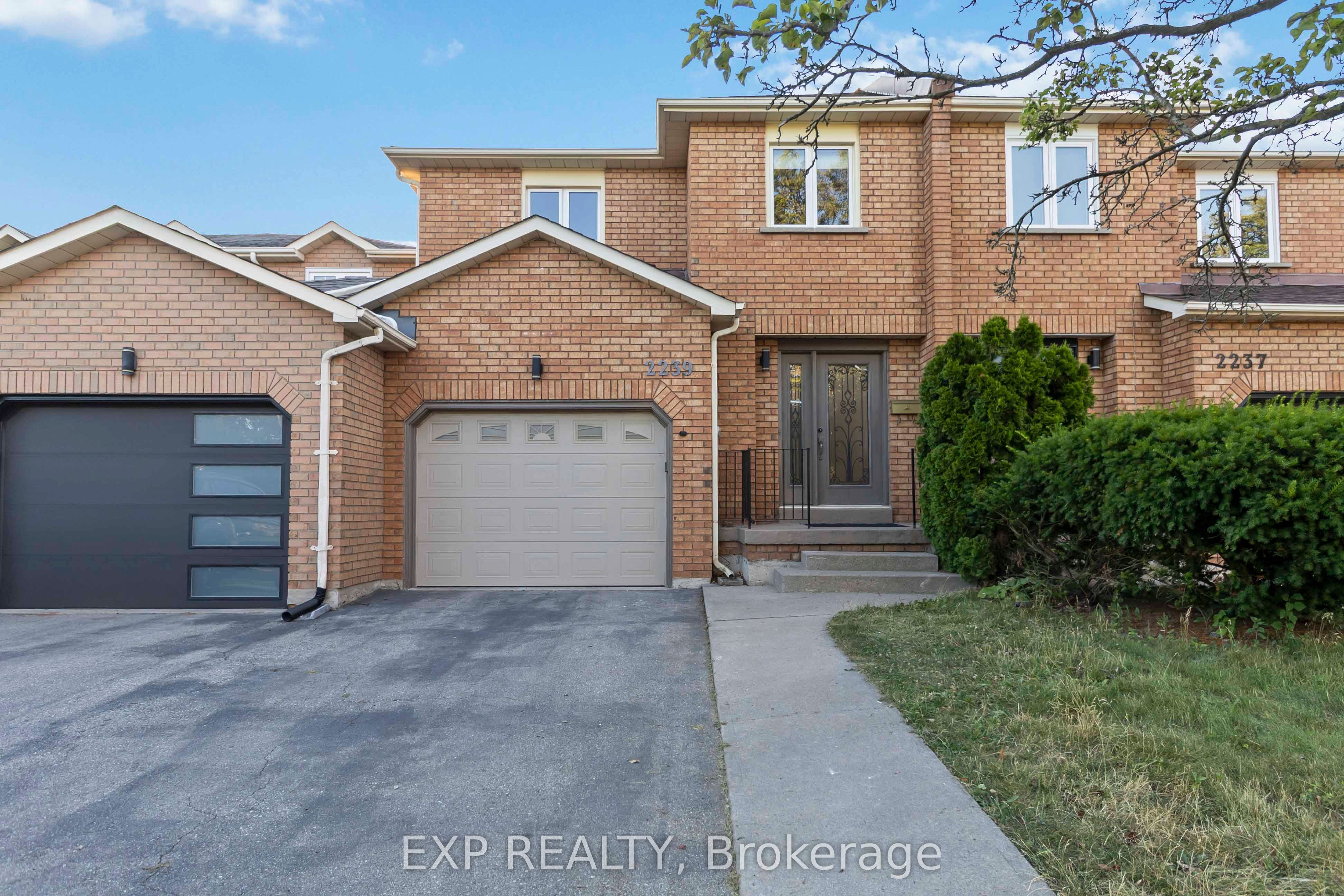 2239 SHIPWRIGHT Road Property Photo 1