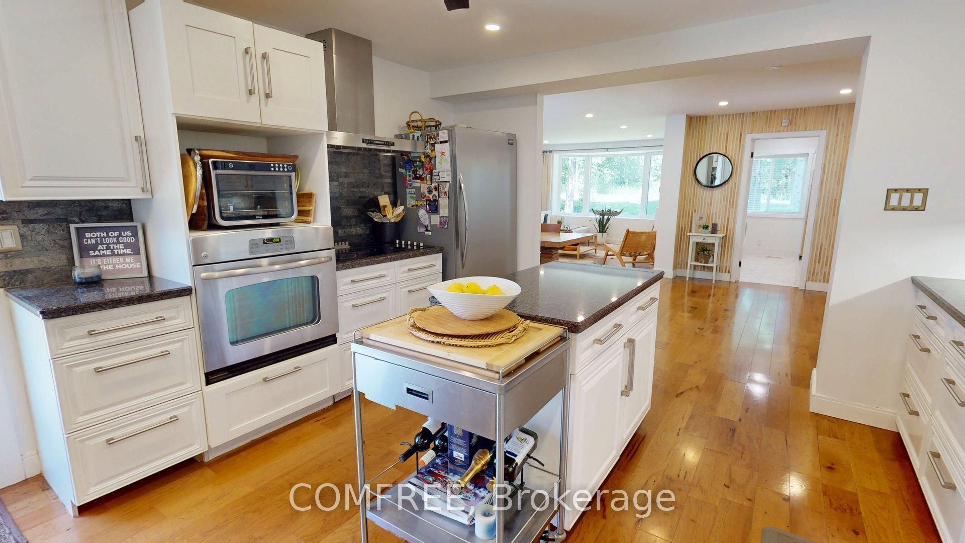 11022 Fifth Line Property Photo 18