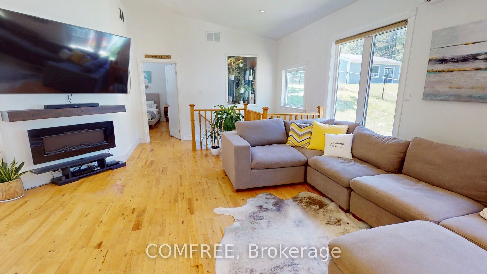 11022 Fifth Line Property Photo 21