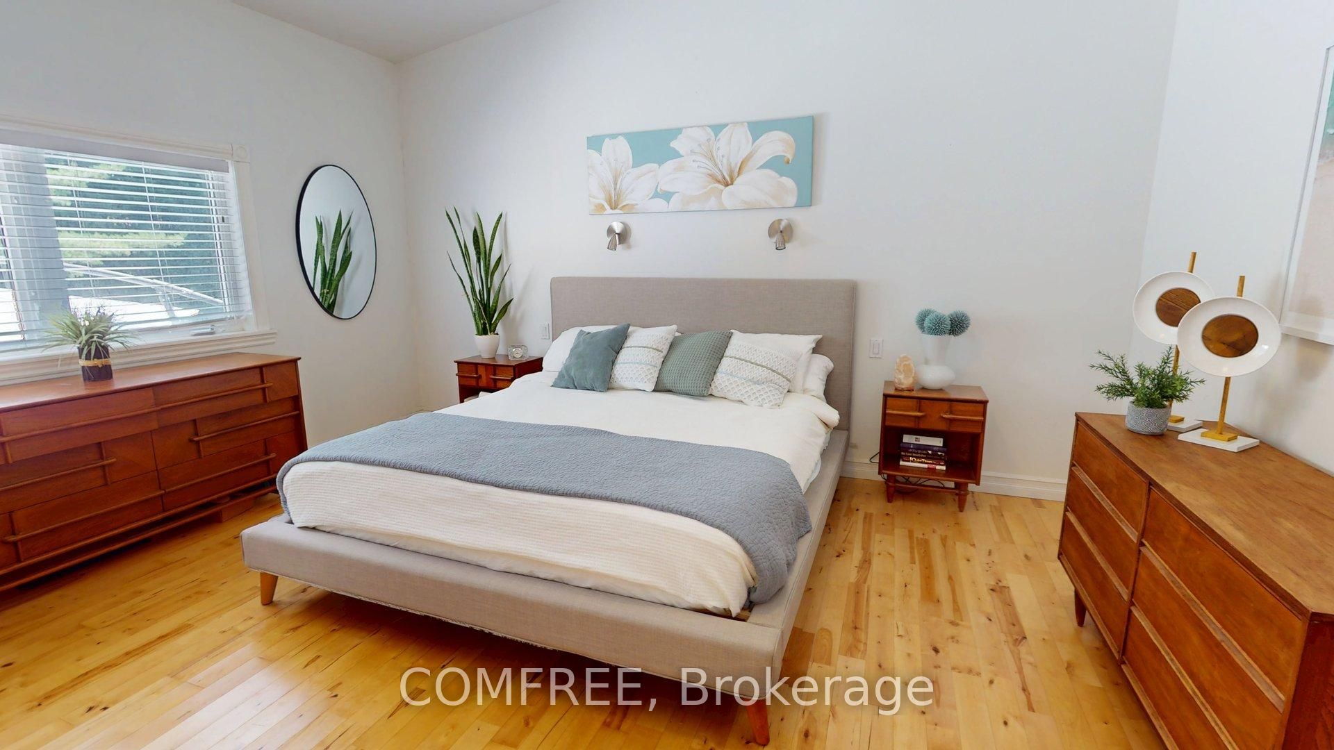 11022 Fifth Line Property Photo 25