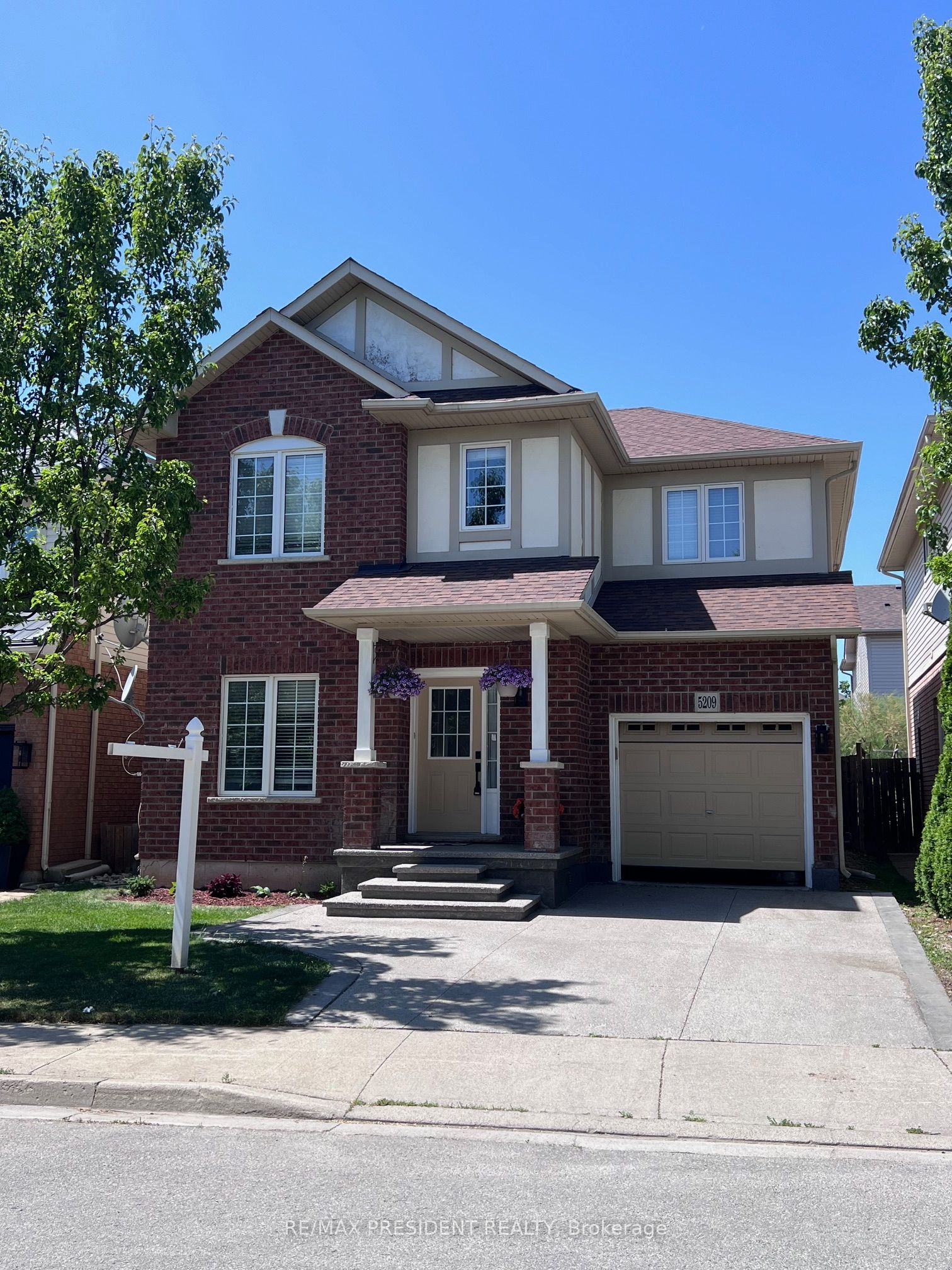 5209 Danielle Drive Property Photo 1