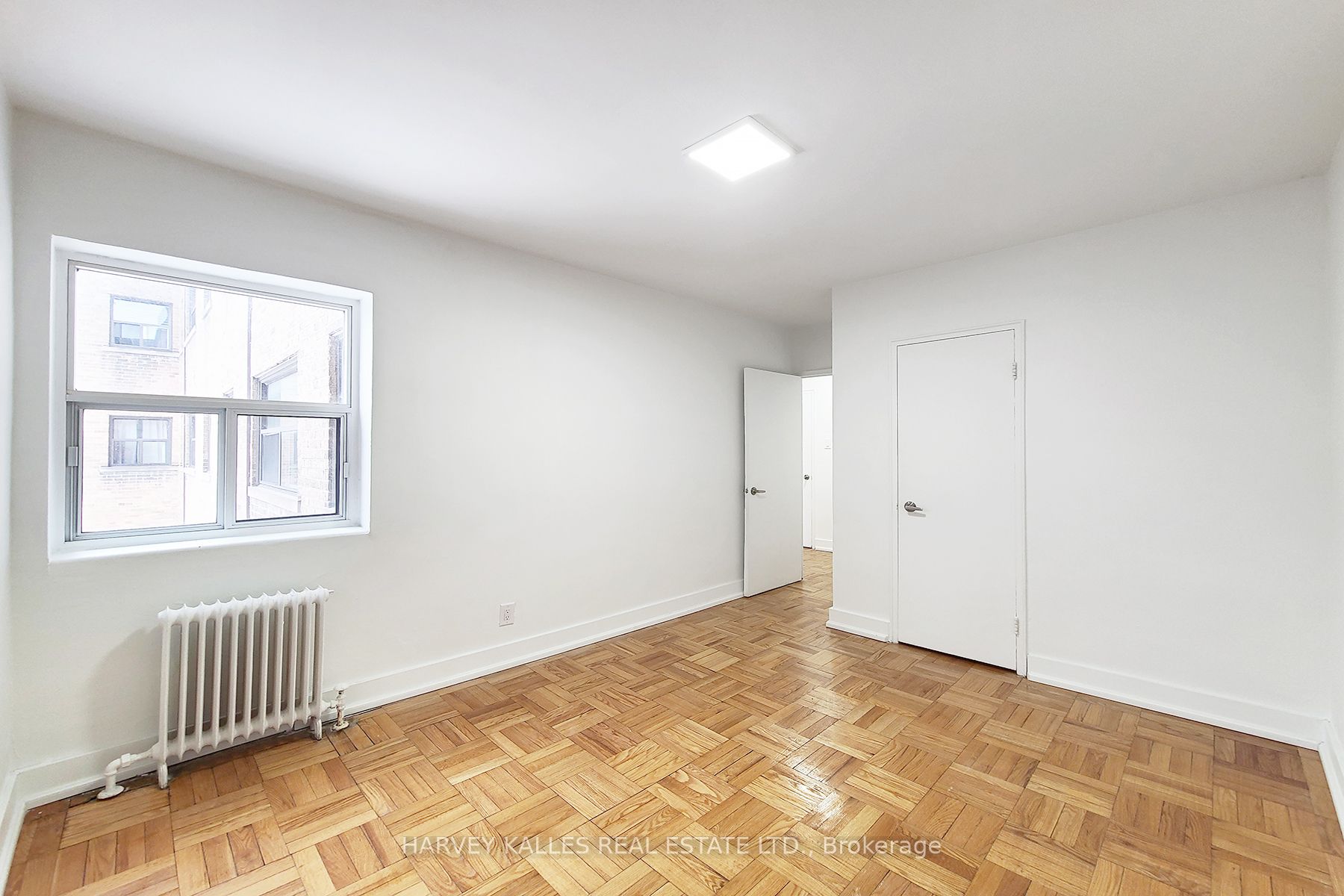 285 Park Lawn Road 203 Property Photo 9