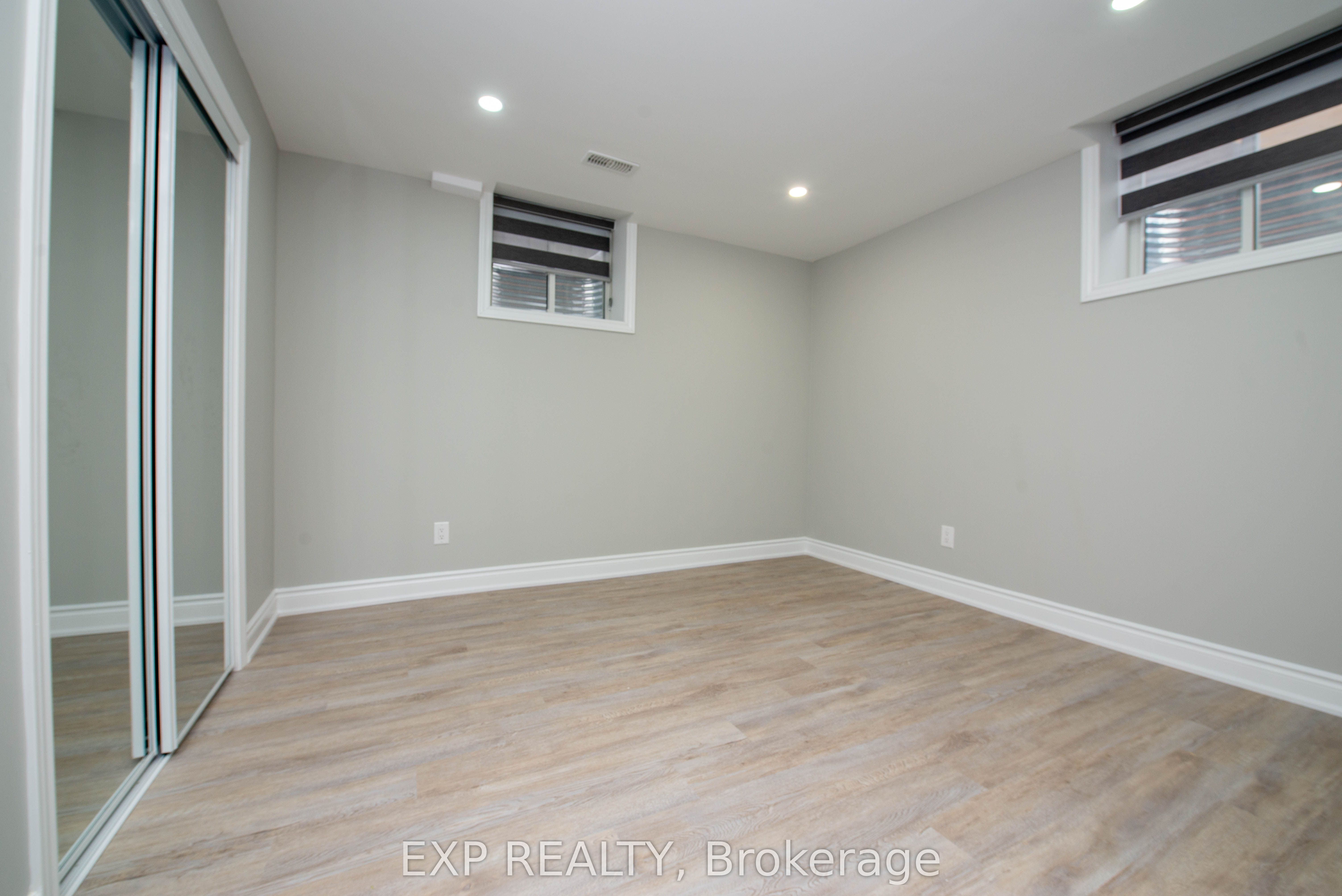 28 Red Ash Court Property Photo 37