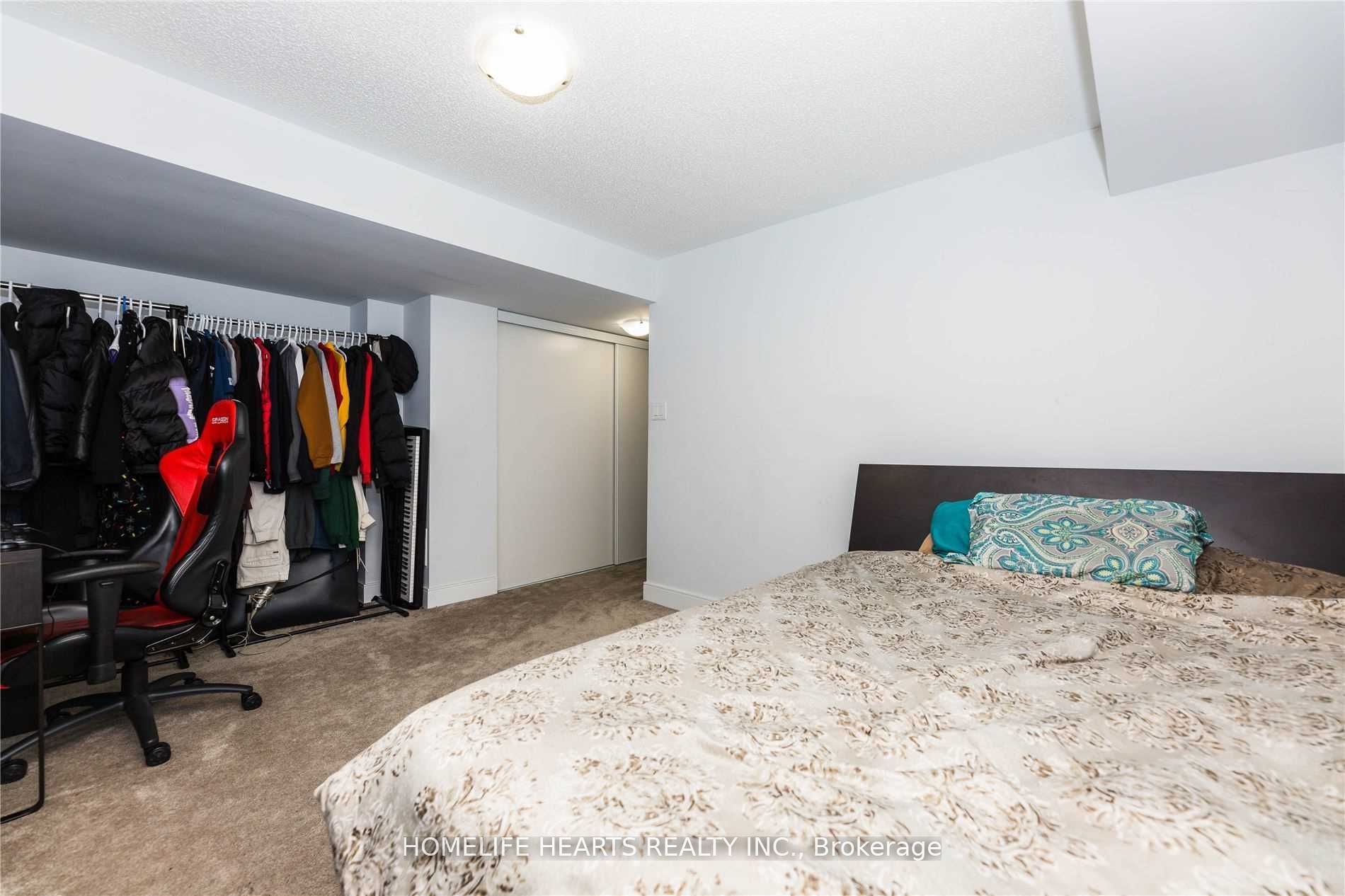 18 Whitehorn Lane Property Photo 8