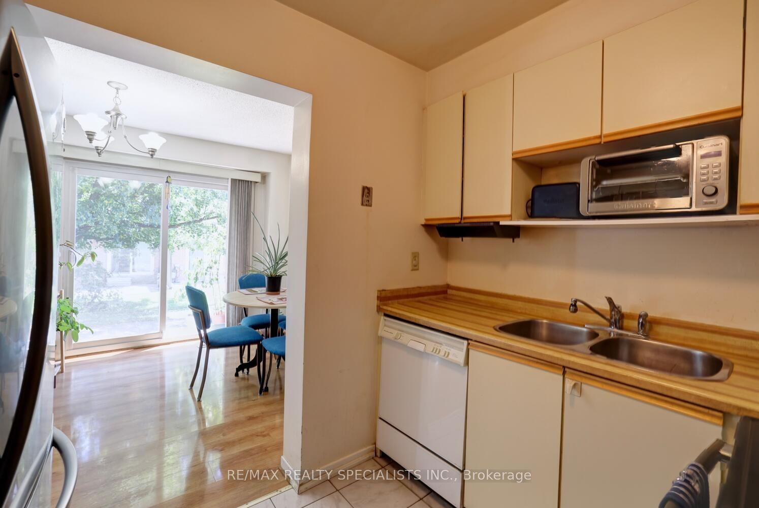 3125 Fifth Line W 64 Property Photo 12