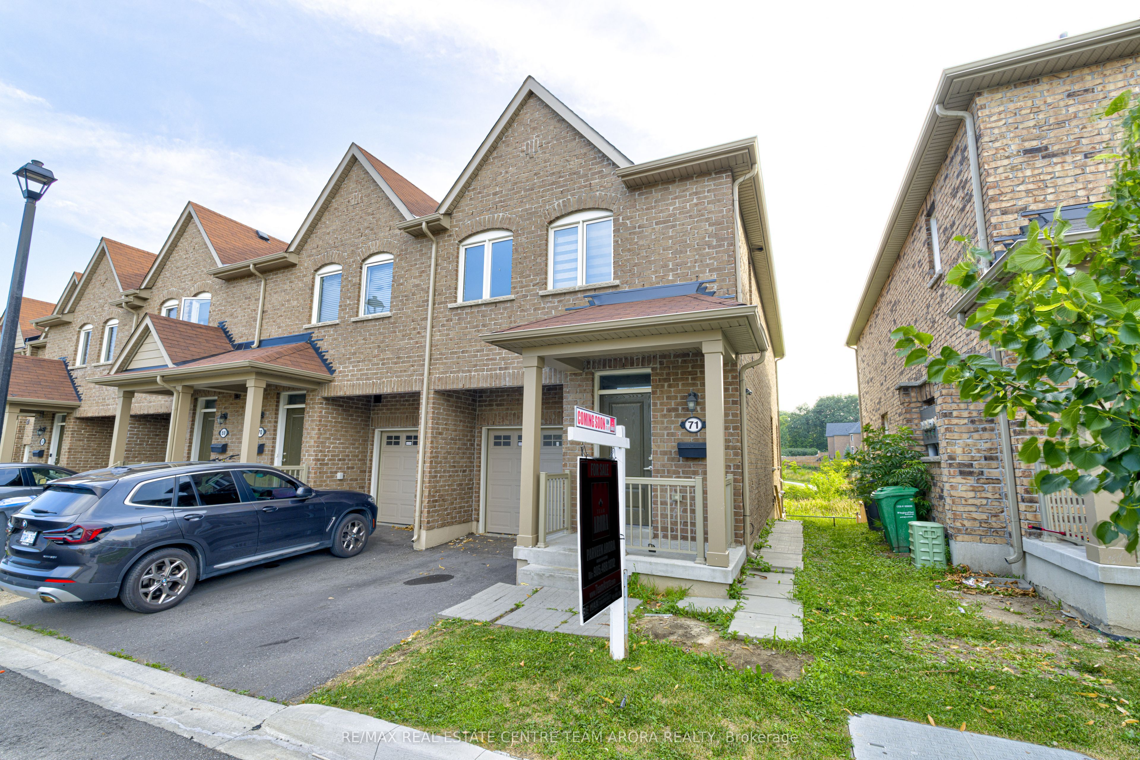 50 Edinburgh Drive 71 Property Photo 3