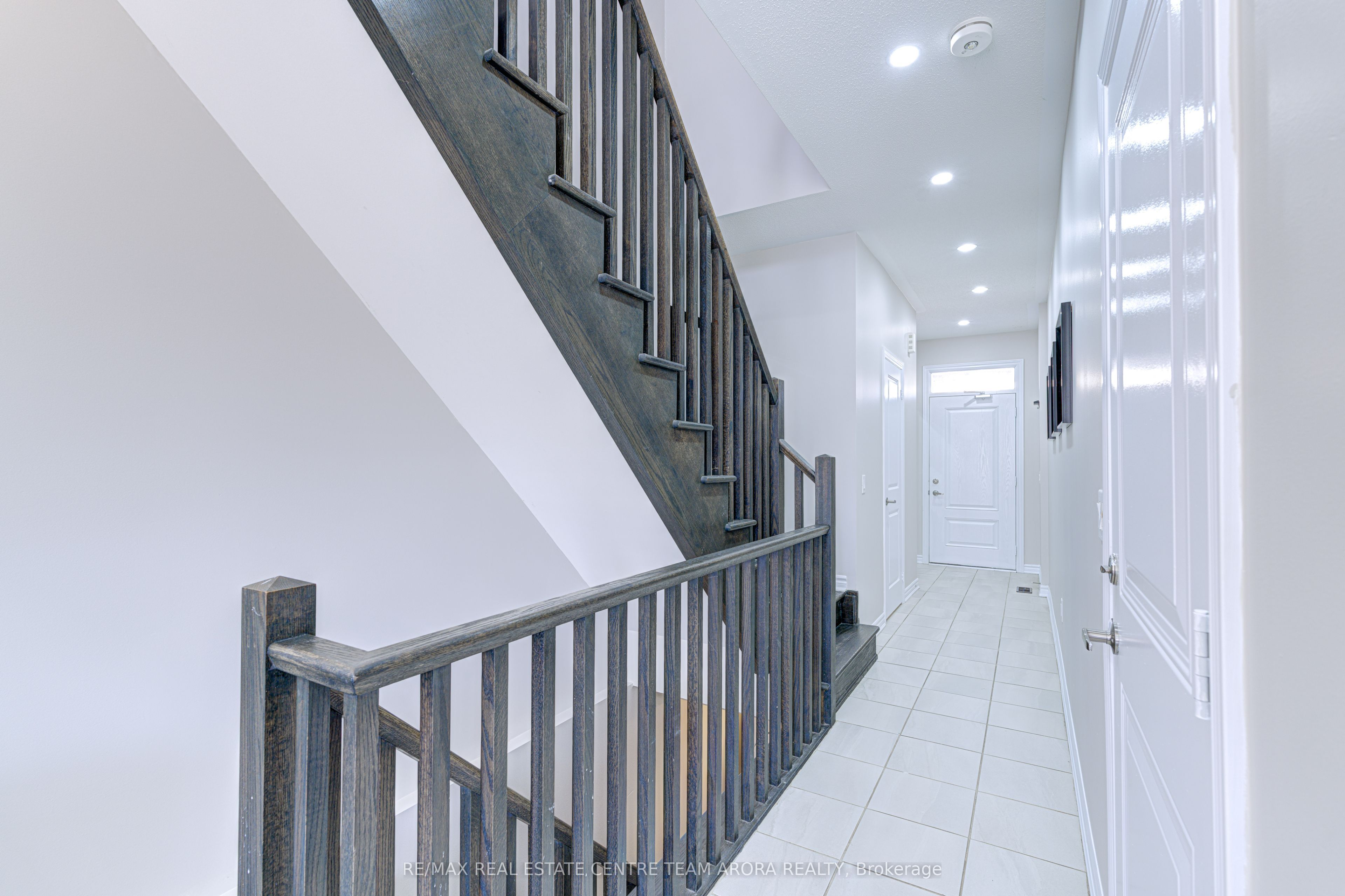 50 Edinburgh Drive 71 Property Photo 6