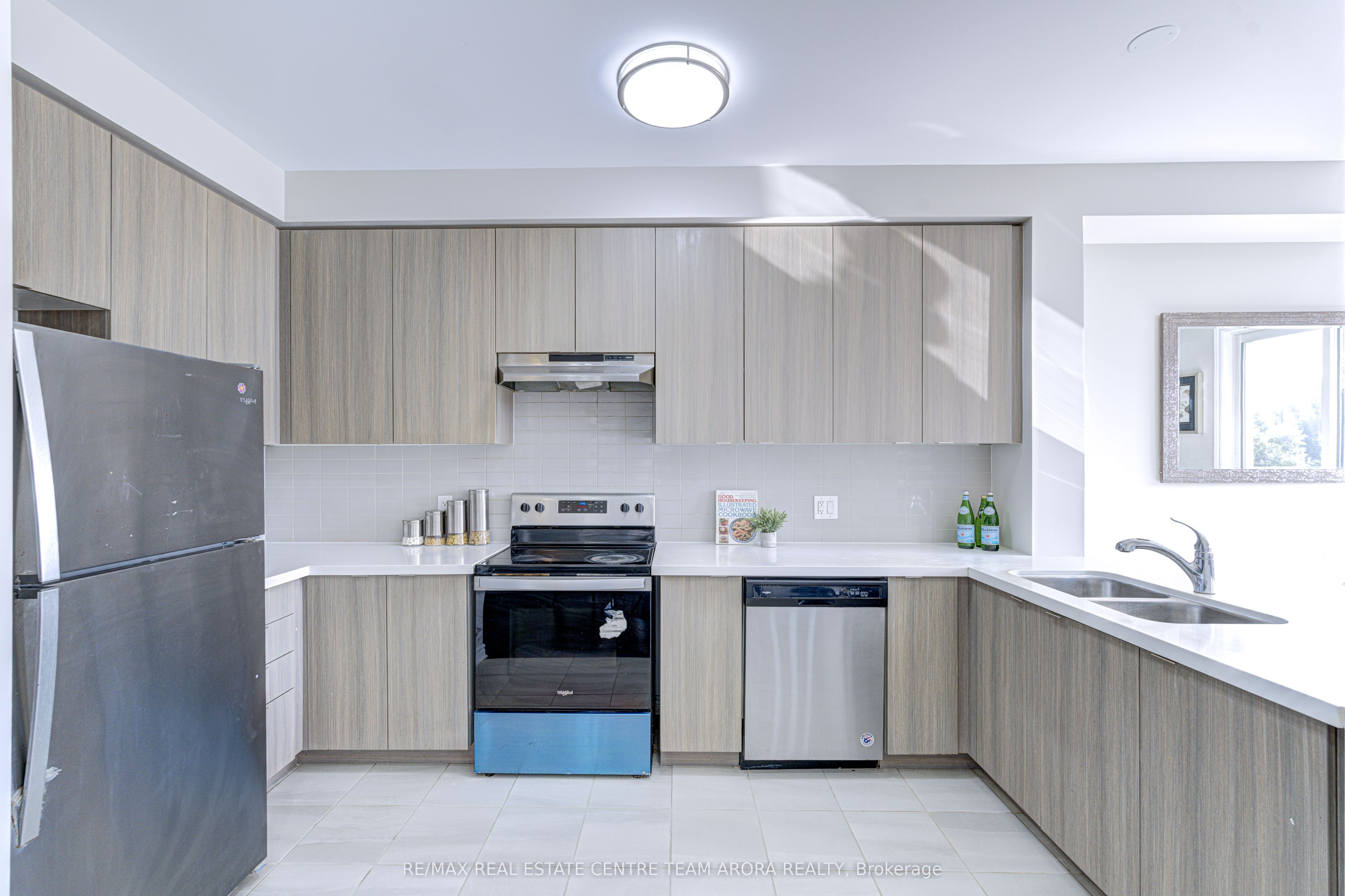 50 Edinburgh Drive 71 Property Photo 14