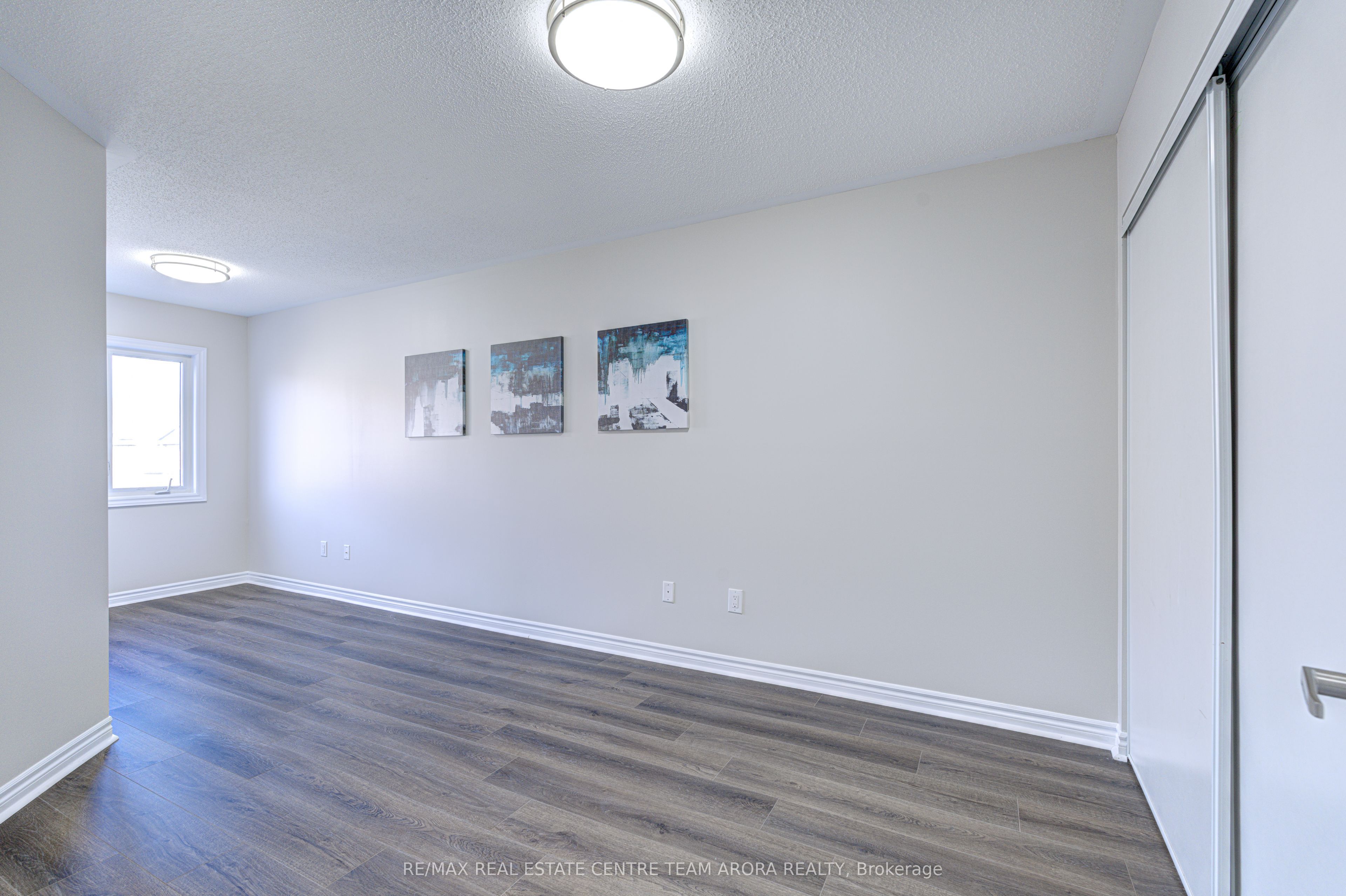 50 Edinburgh Drive 71 Property Photo 25