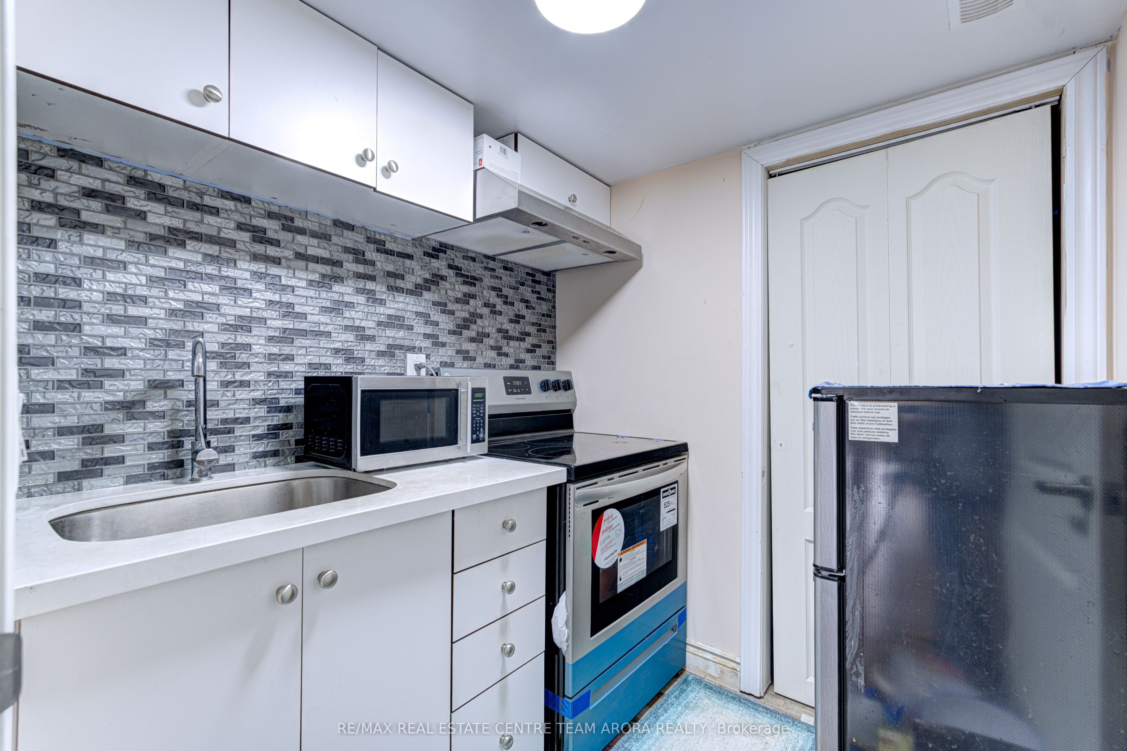 50 Edinburgh Drive 71 Property Photo 31