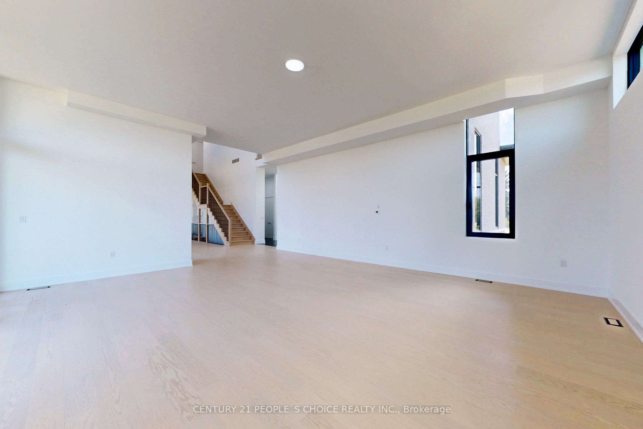 14 Sugarbush Court Property Photo 6