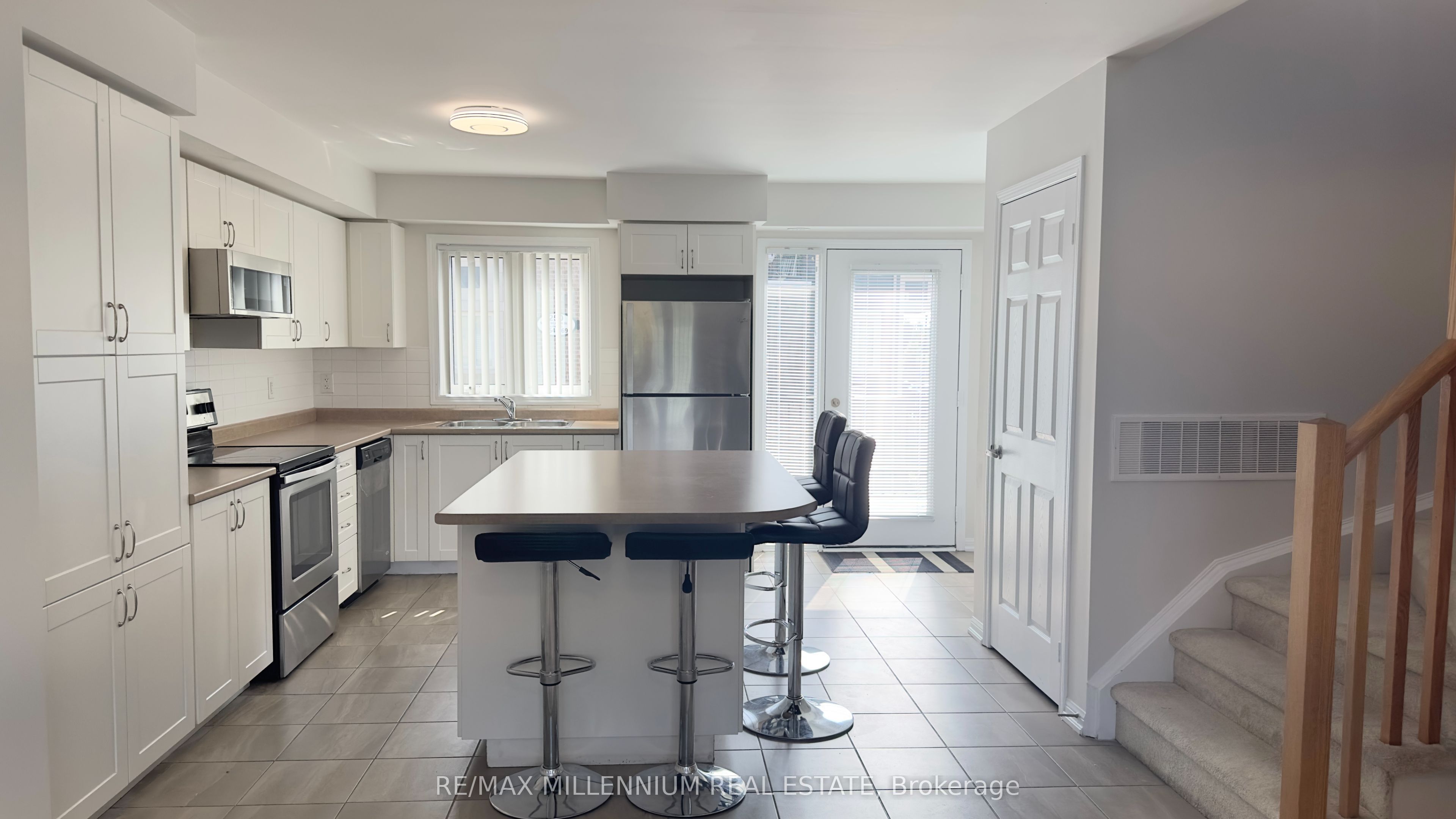 250 Sunny Meadow Boulevard 15 Property Photo 10