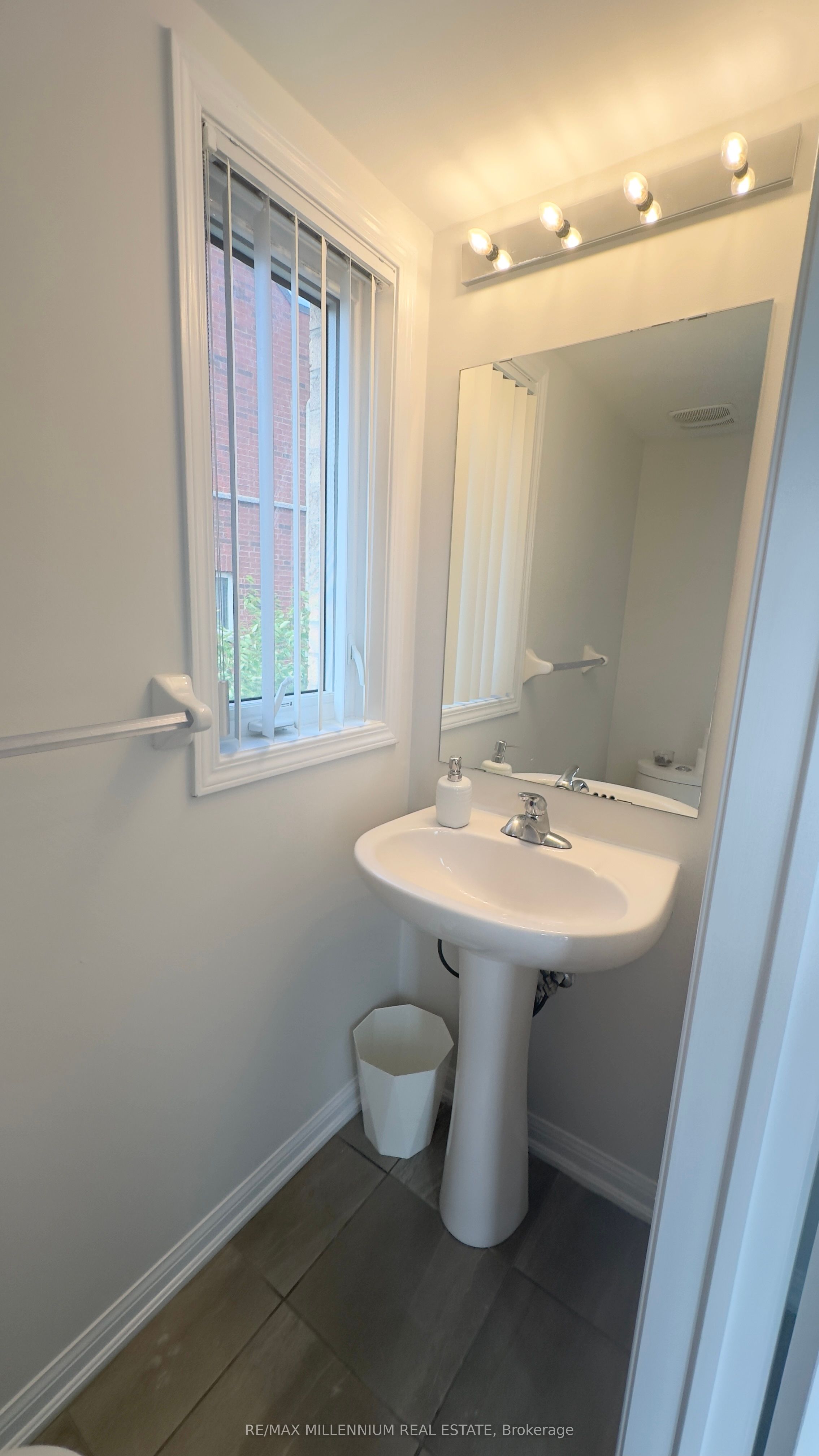 250 Sunny Meadow Boulevard 15 Property Photo 15