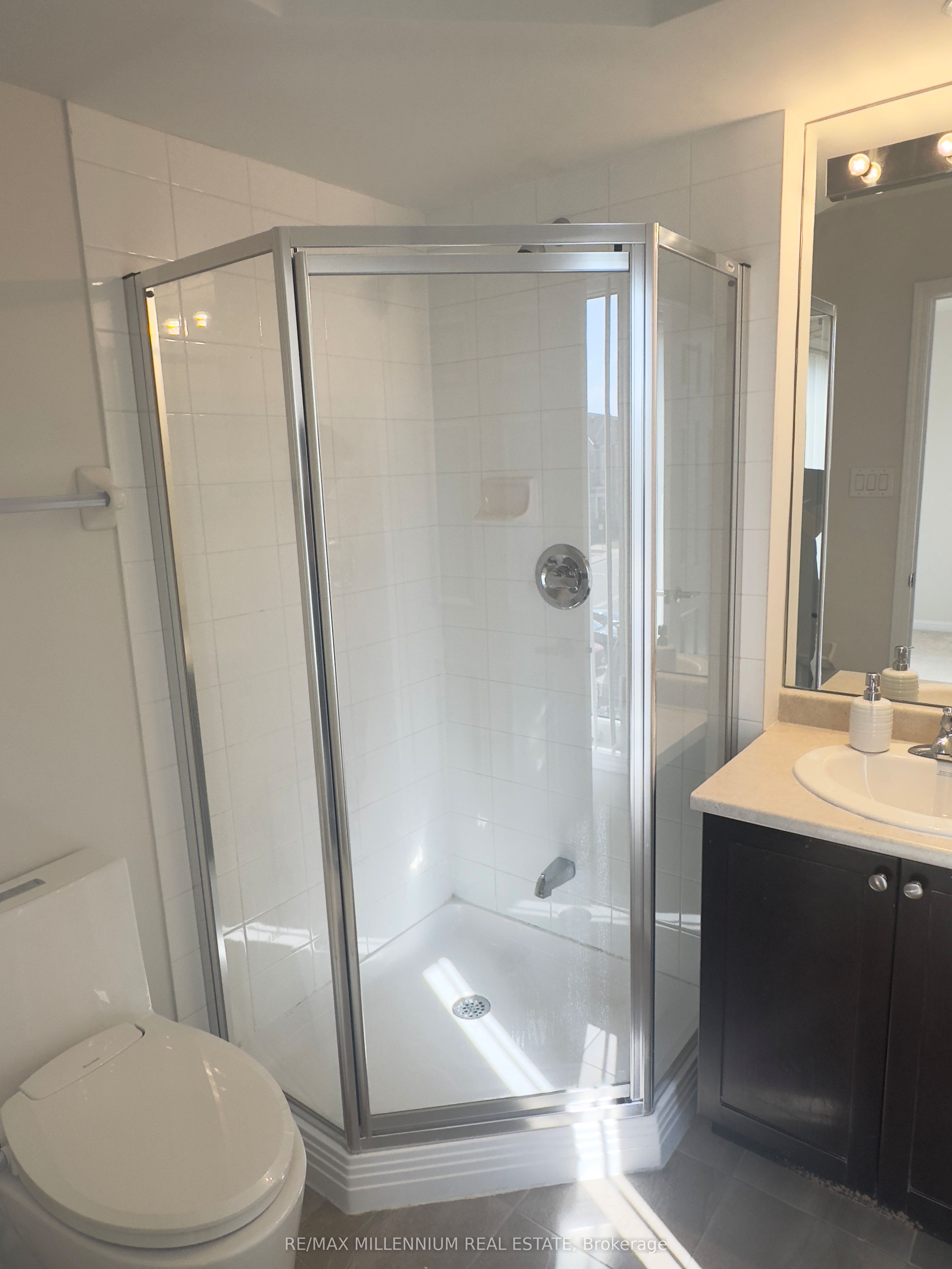 250 Sunny Meadow Boulevard 15 Property Photo 24