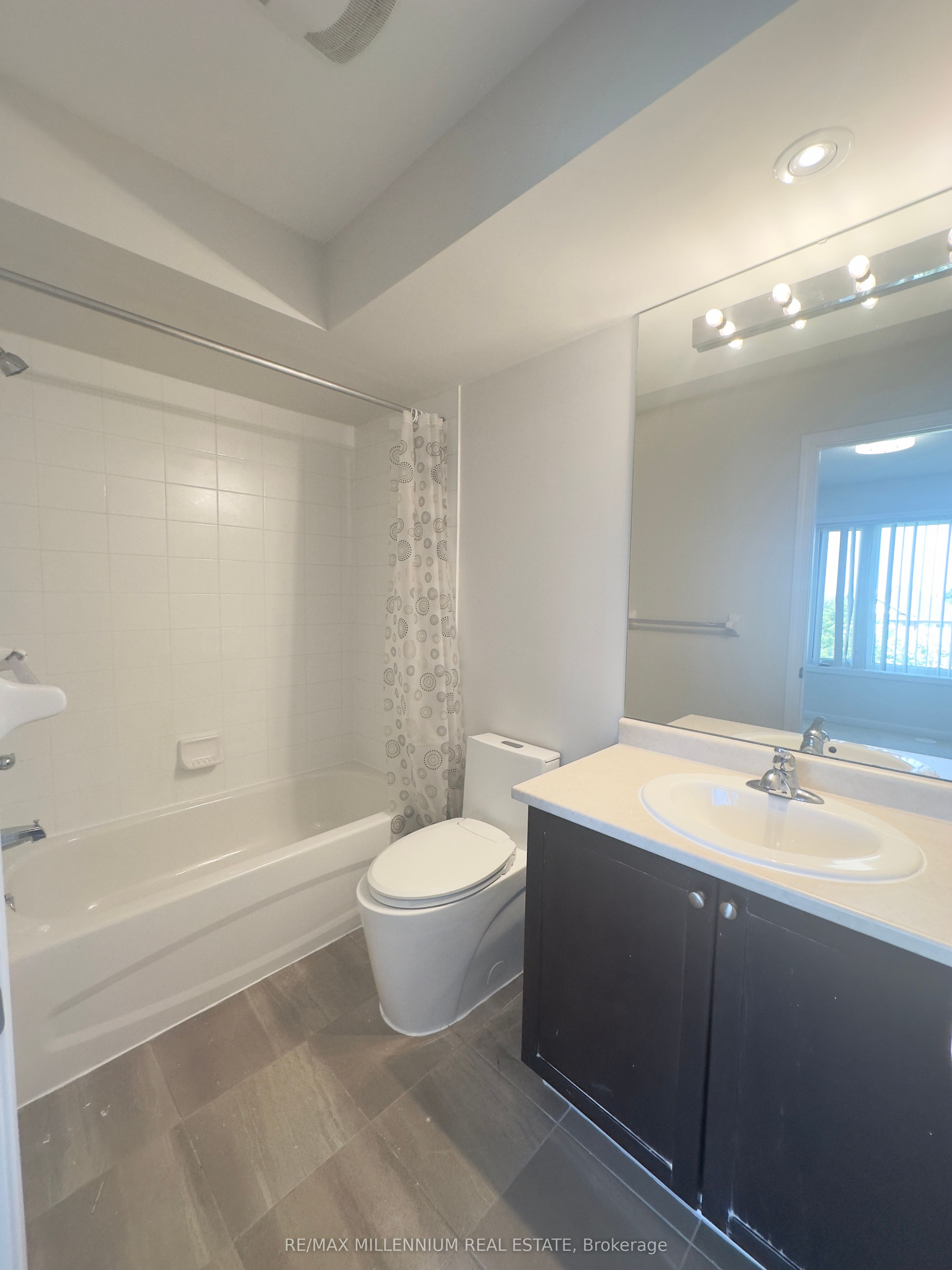 250 Sunny Meadow Boulevard 15 Property Photo 26