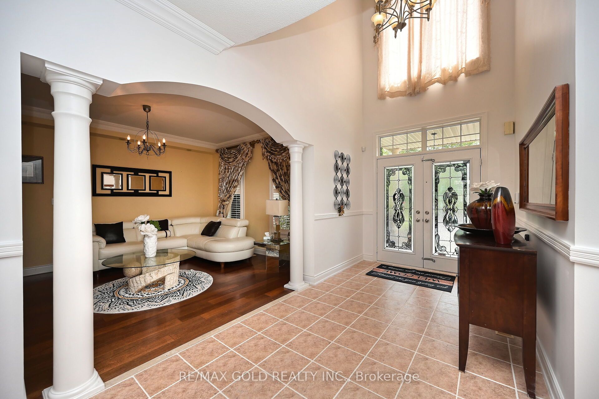 42 Louvain Drive Property Photo 7
