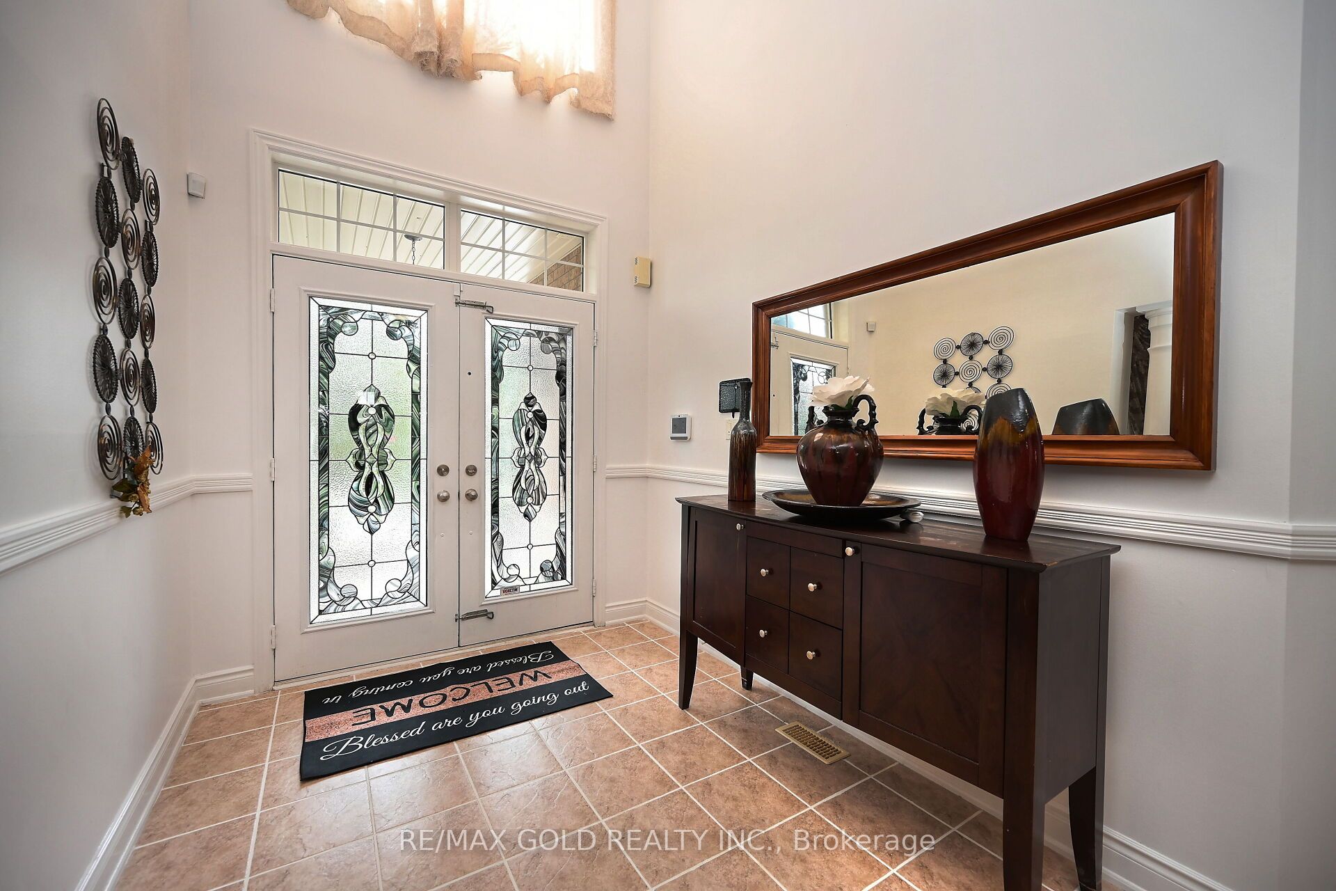 42 Louvain Drive Property Photo 8
