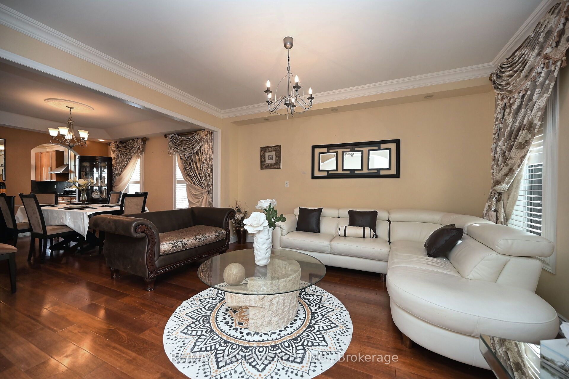 42 Louvain Drive Property Photo 10