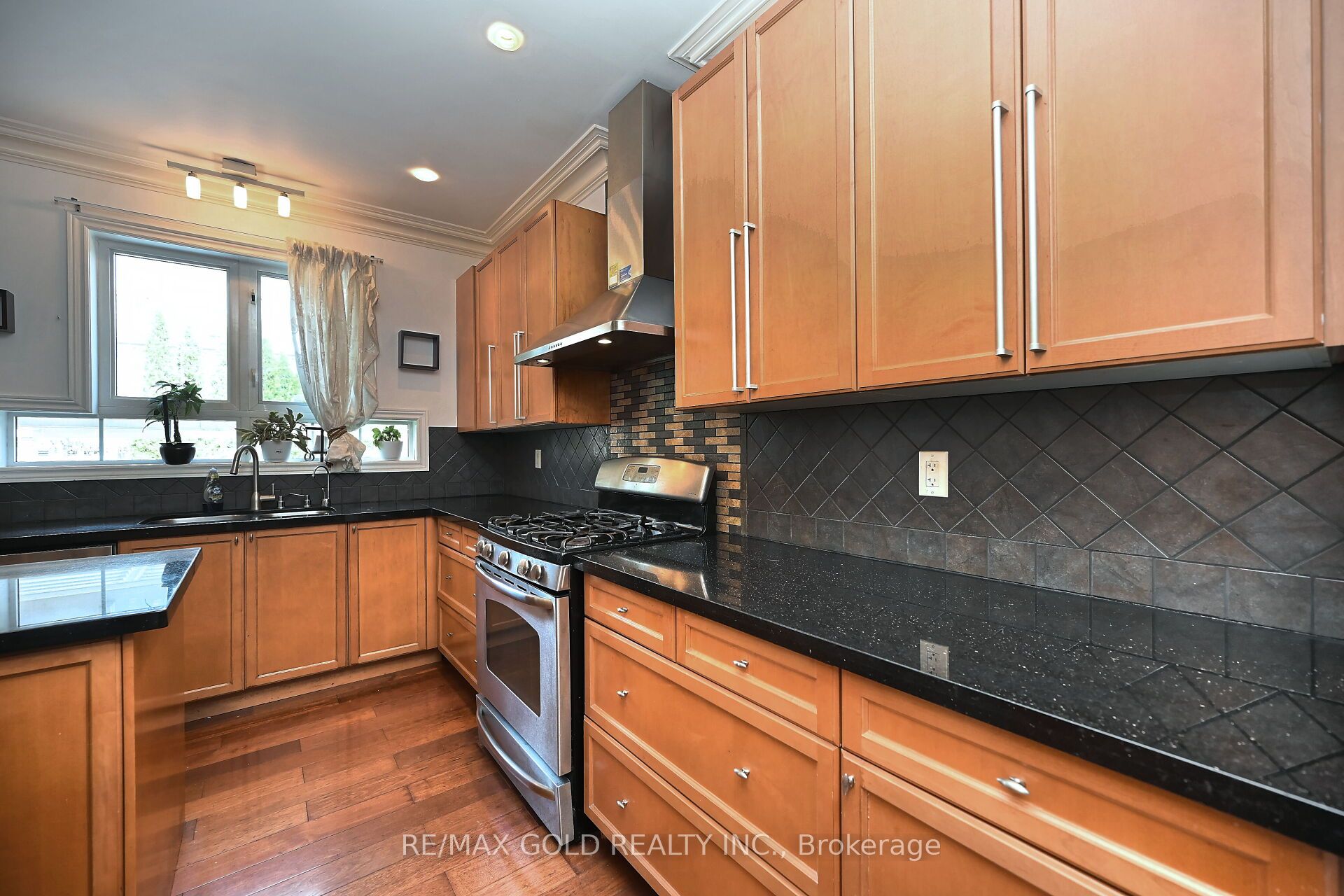 42 Louvain Drive Property Photo 16