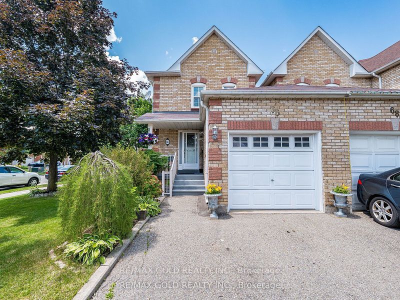 66 Muirland Cres Property Photo 1
