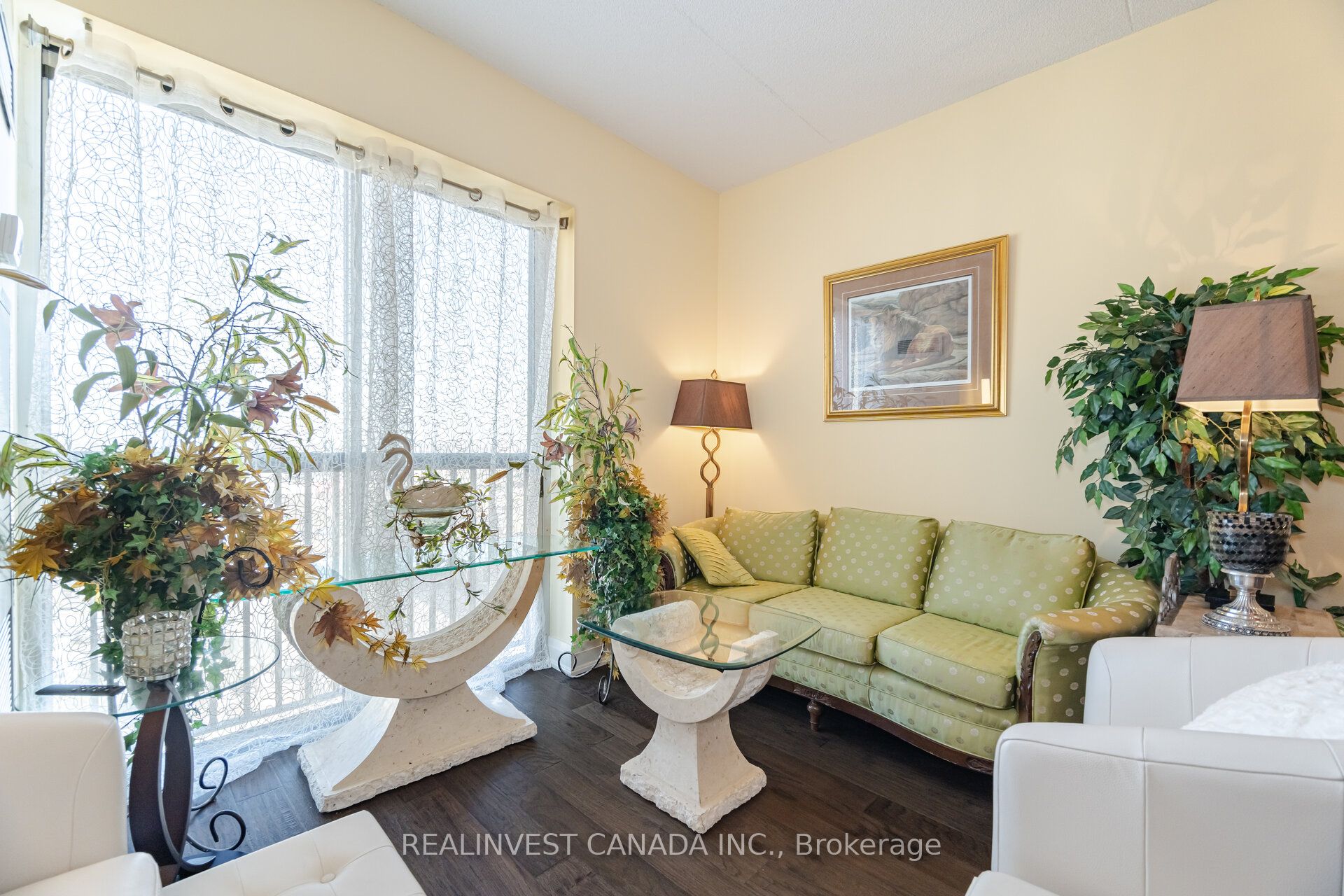 2737 Keele Street 905 Property Photo 12