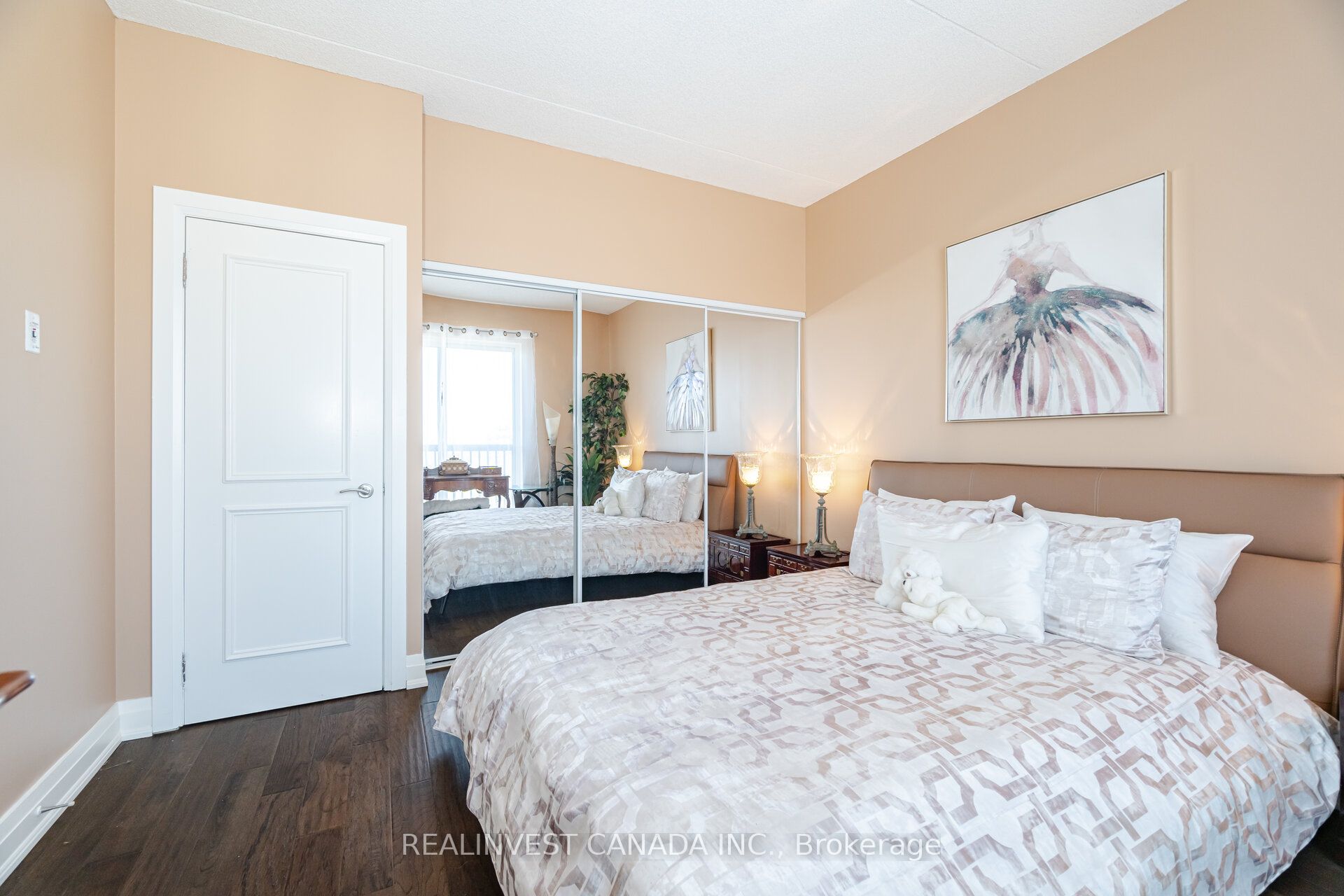 2737 Keele Street 905 Property Photo 17