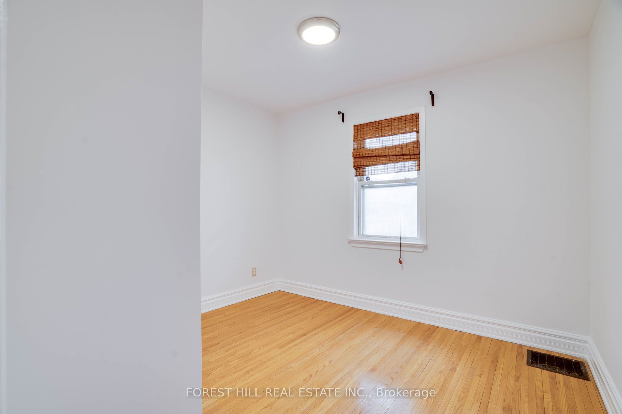 12 Glen Agar Drive Property Photo 14