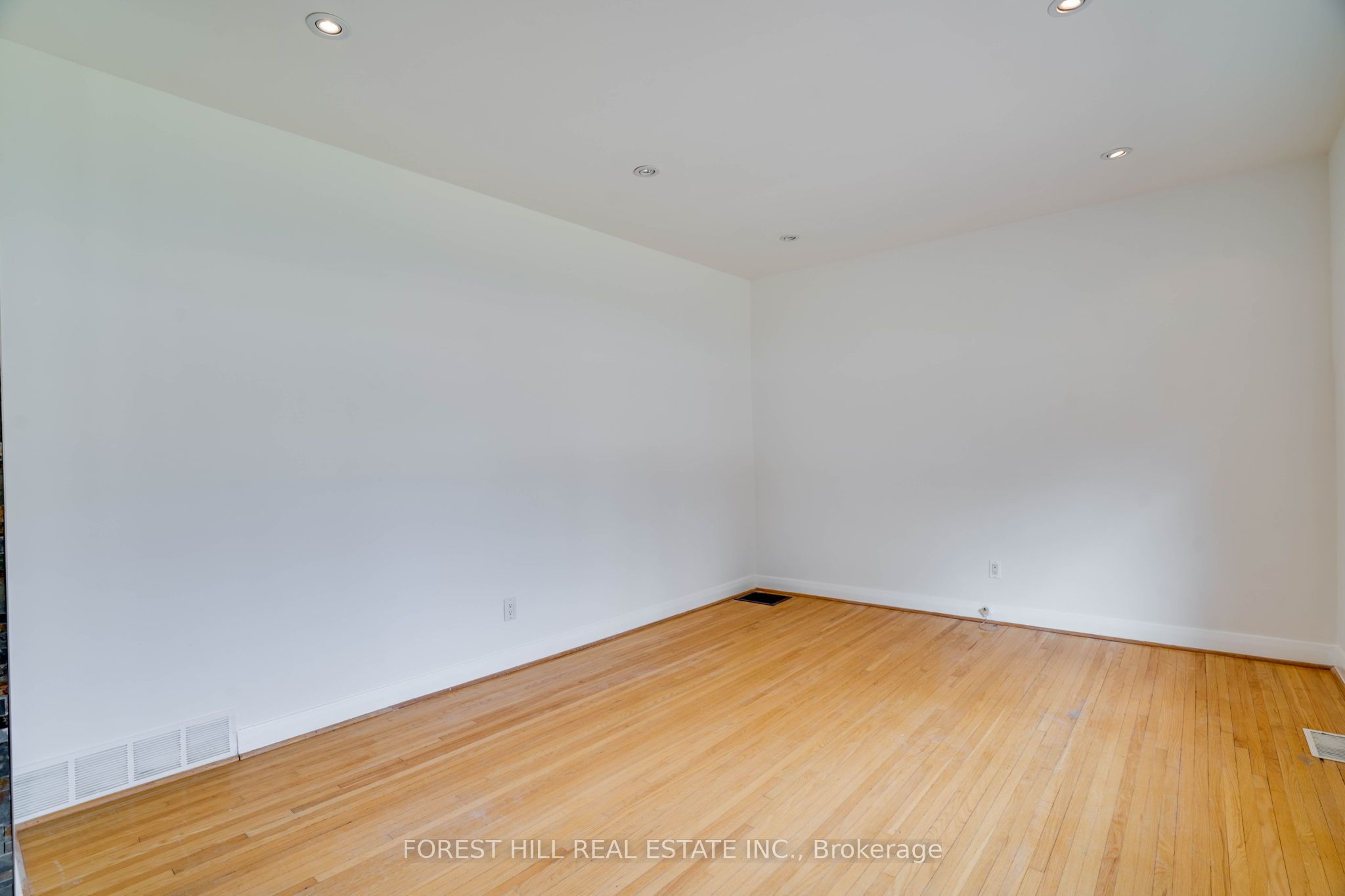 12 Glen Agar Drive Property Photo 20