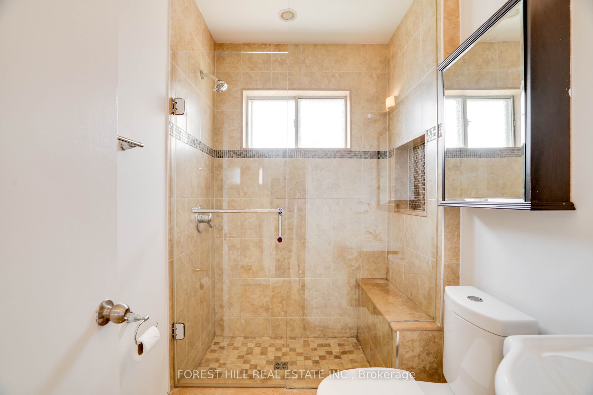 12 Glen Agar Drive Property Photo 21