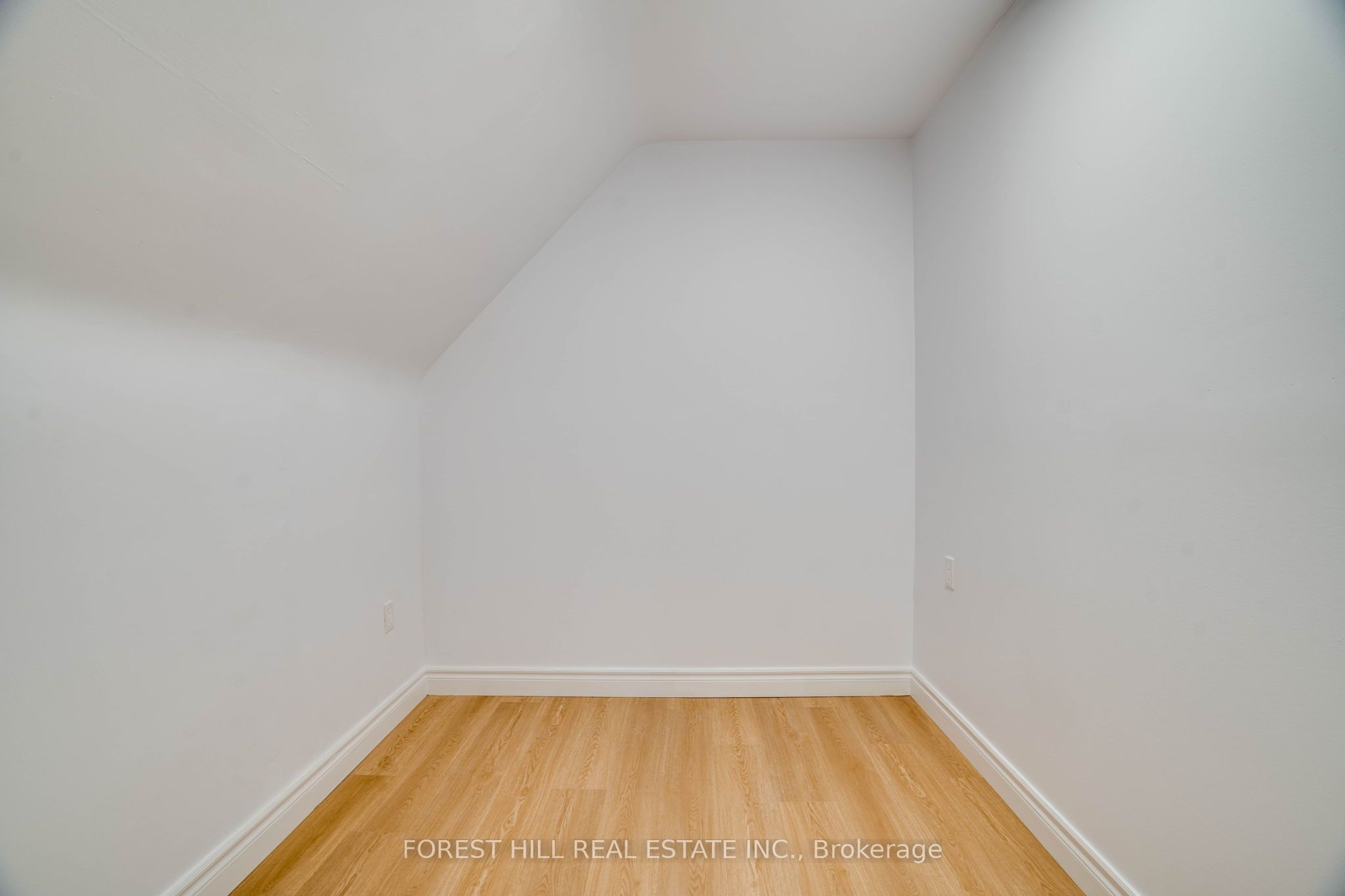 12 Glen Agar Drive Property Photo 26