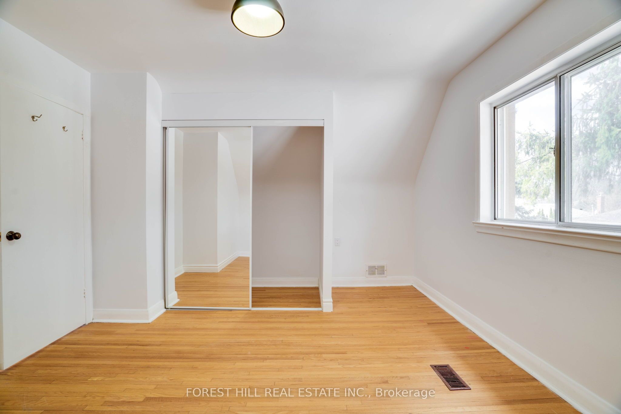 12 Glen Agar Drive Property Photo 29