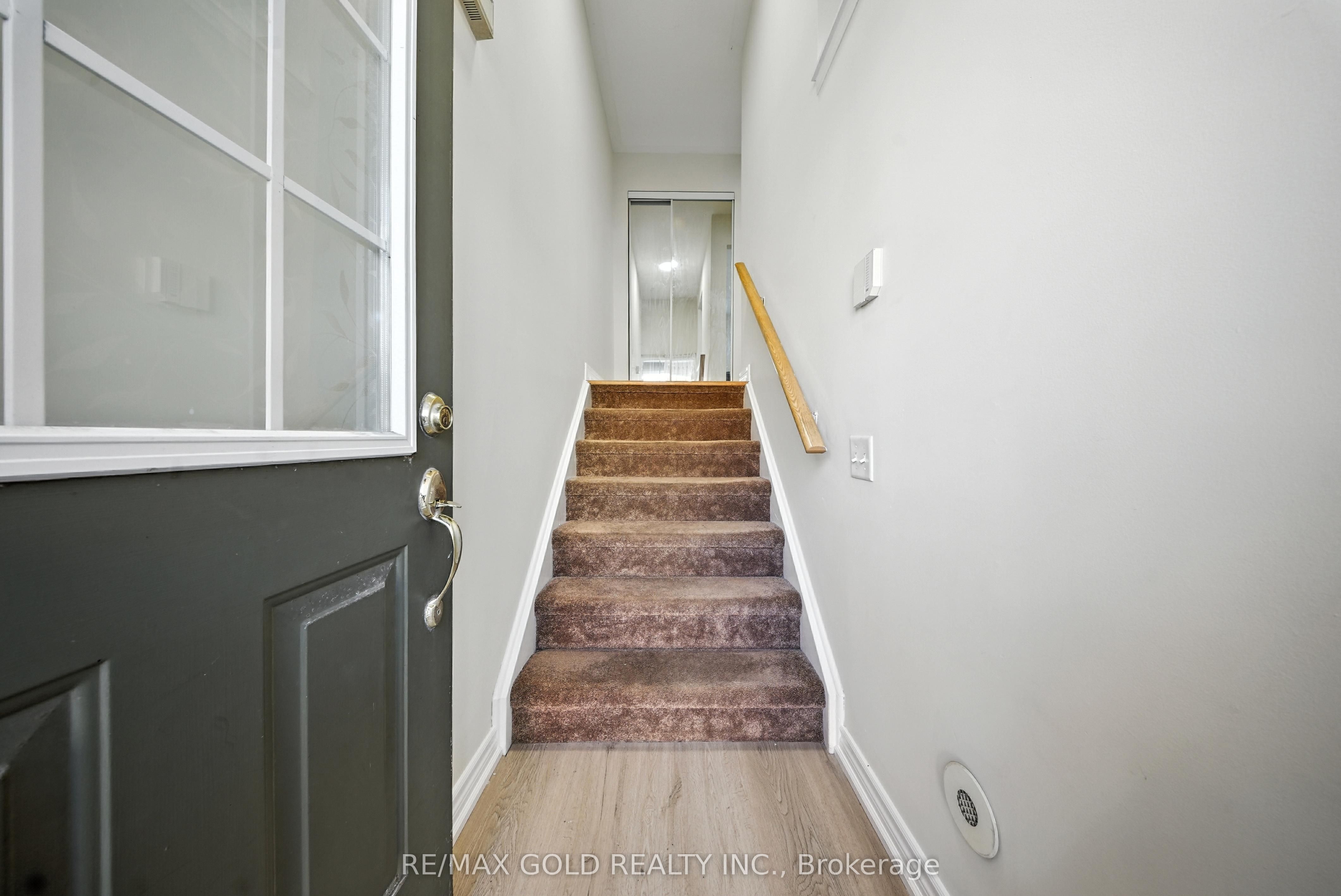 50 Strathaven Drive 58 Property Photo 5