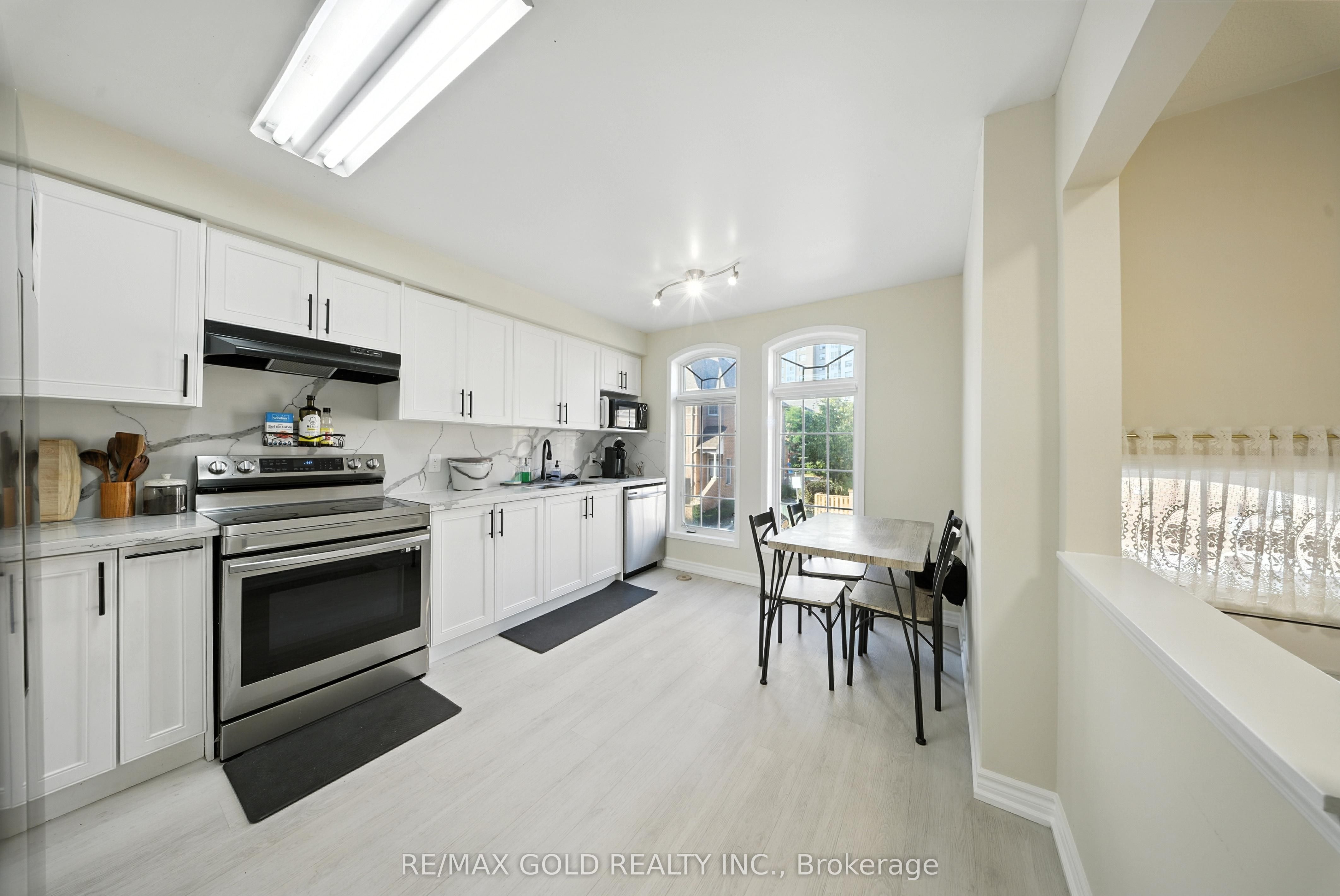 50 Strathaven Drive 58 Property Photo 6