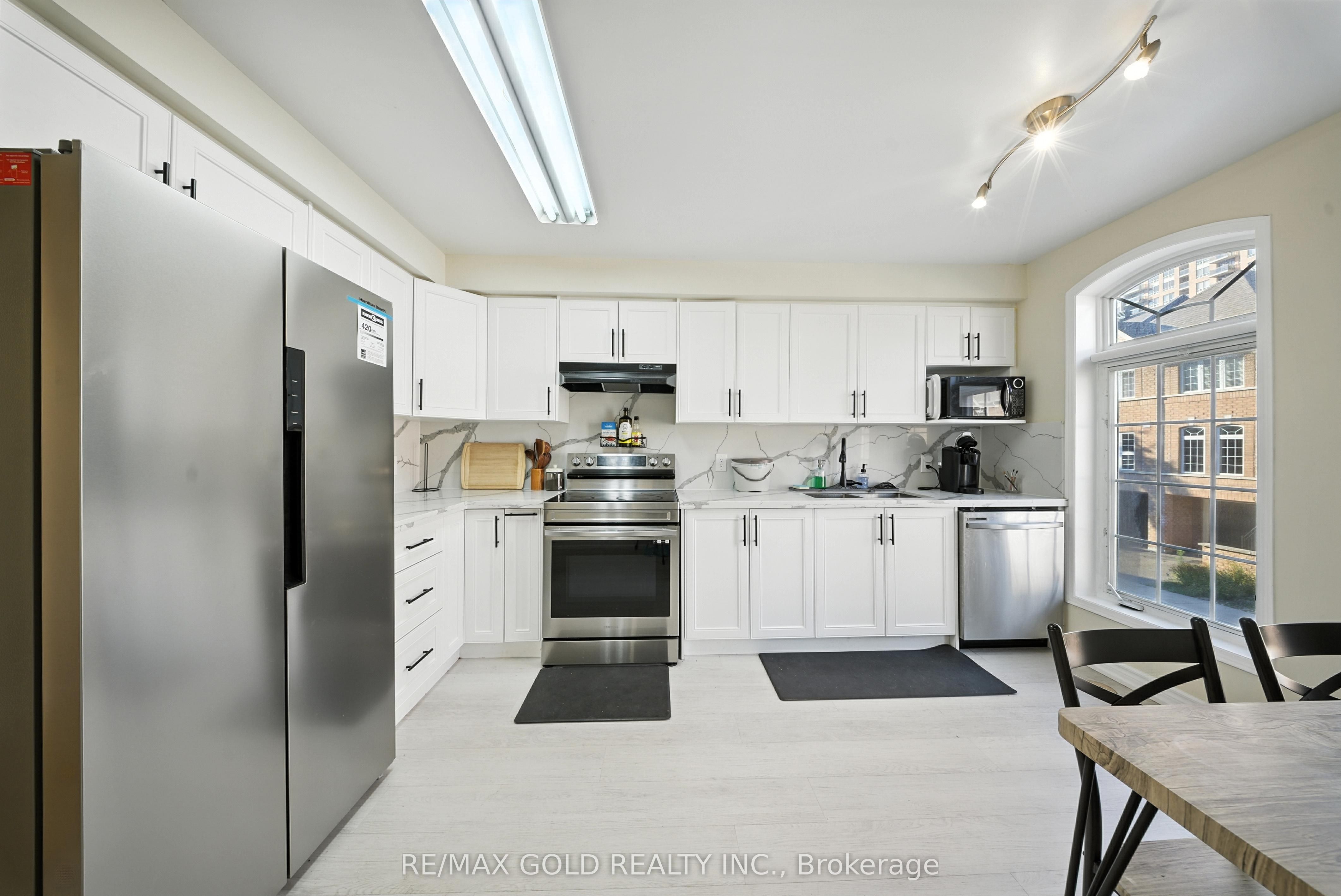 50 Strathaven Drive 58 Property Photo 8