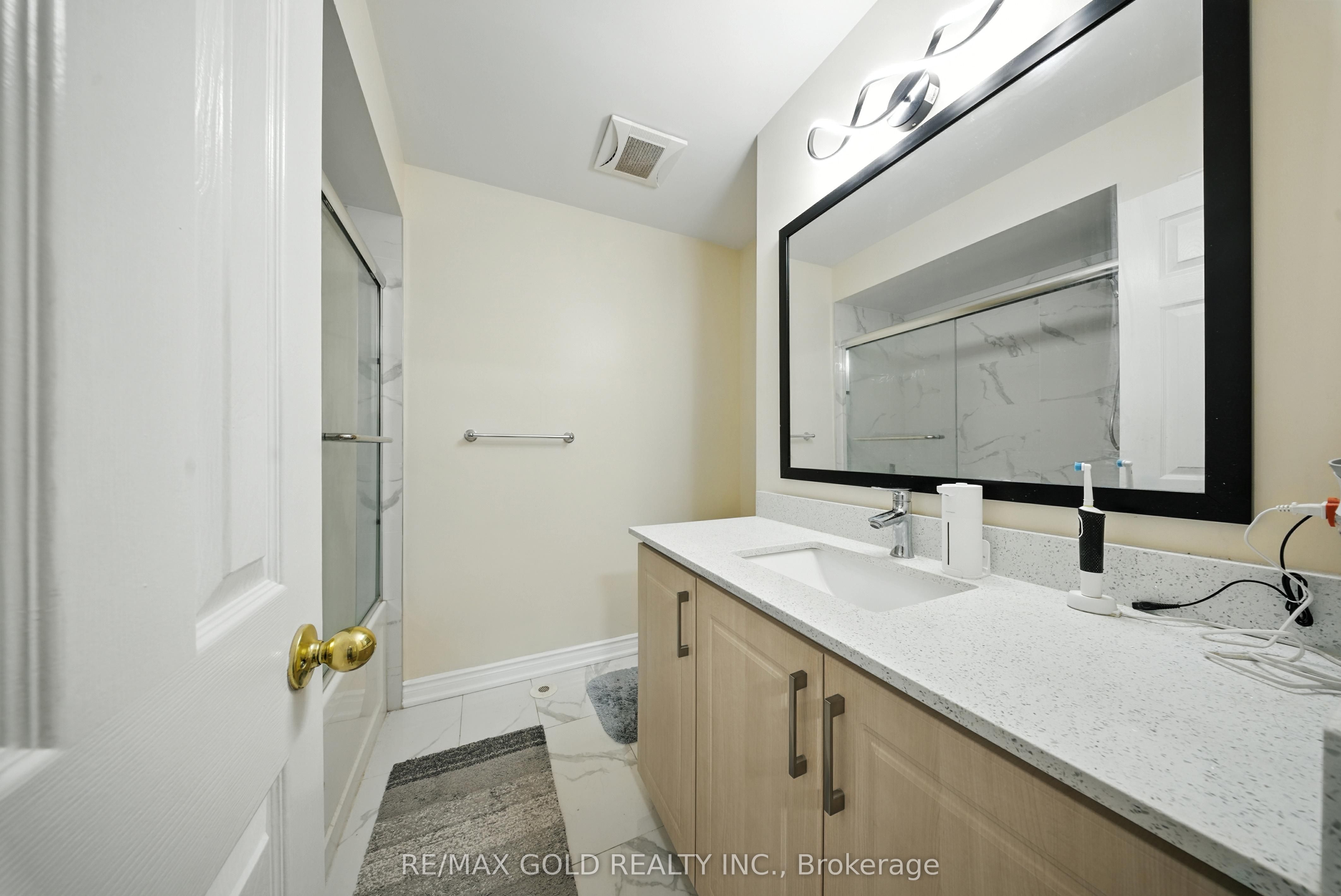 50 Strathaven Drive 58 Property Photo 17